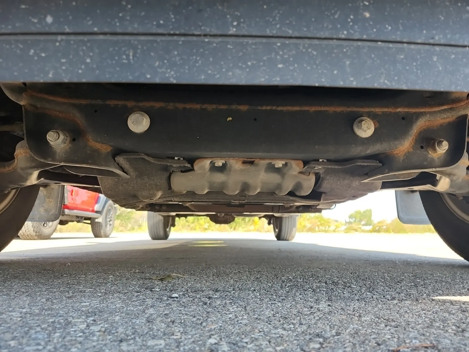 Undercarriage - Front Photo