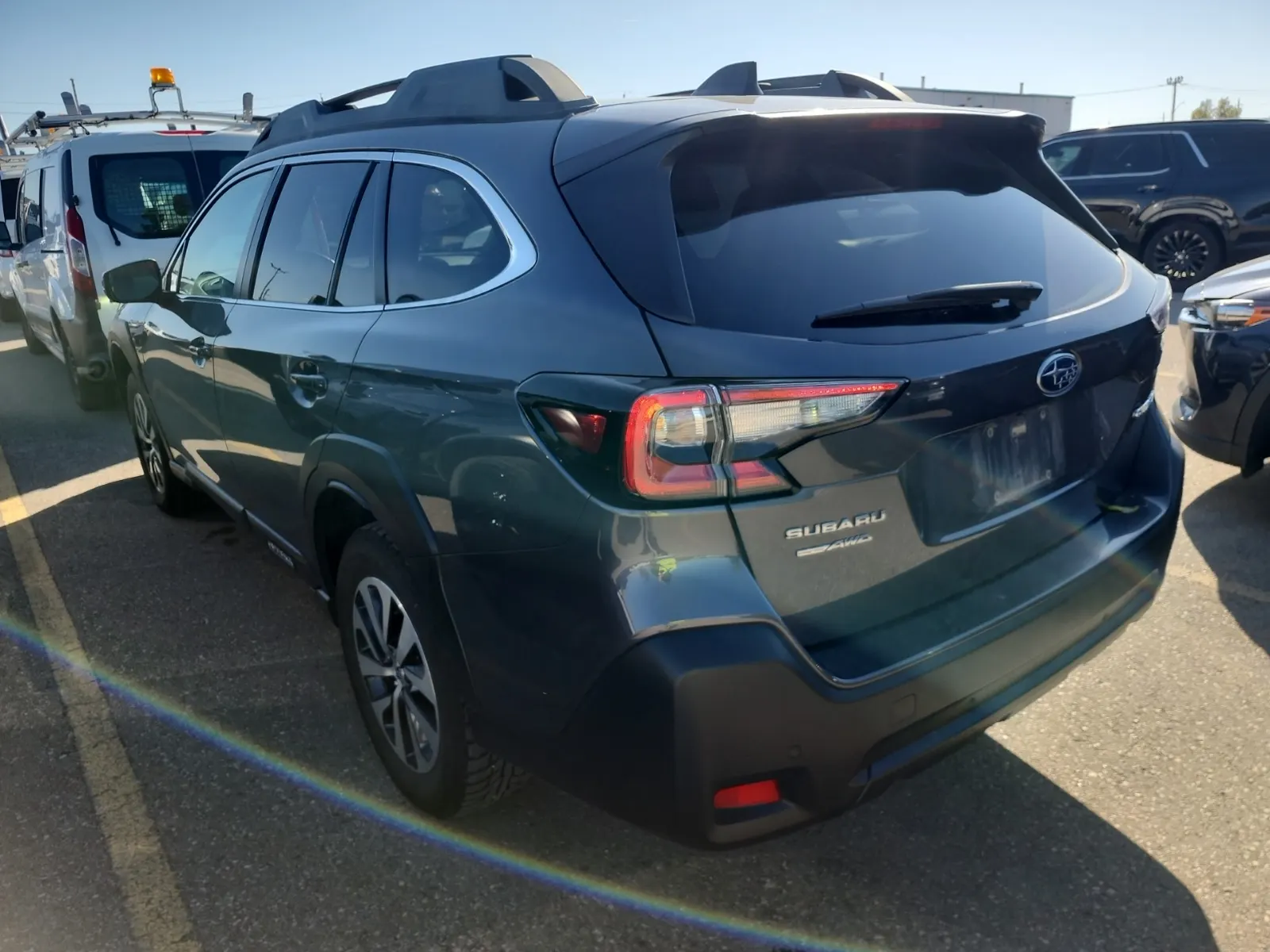 Driver Rear 3/4 Photo