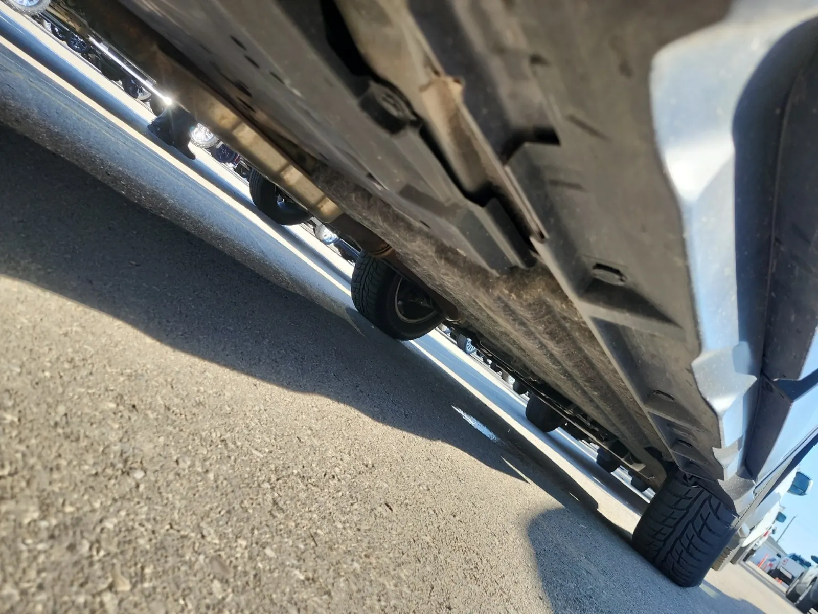 Undercarriage - Passenger Photo