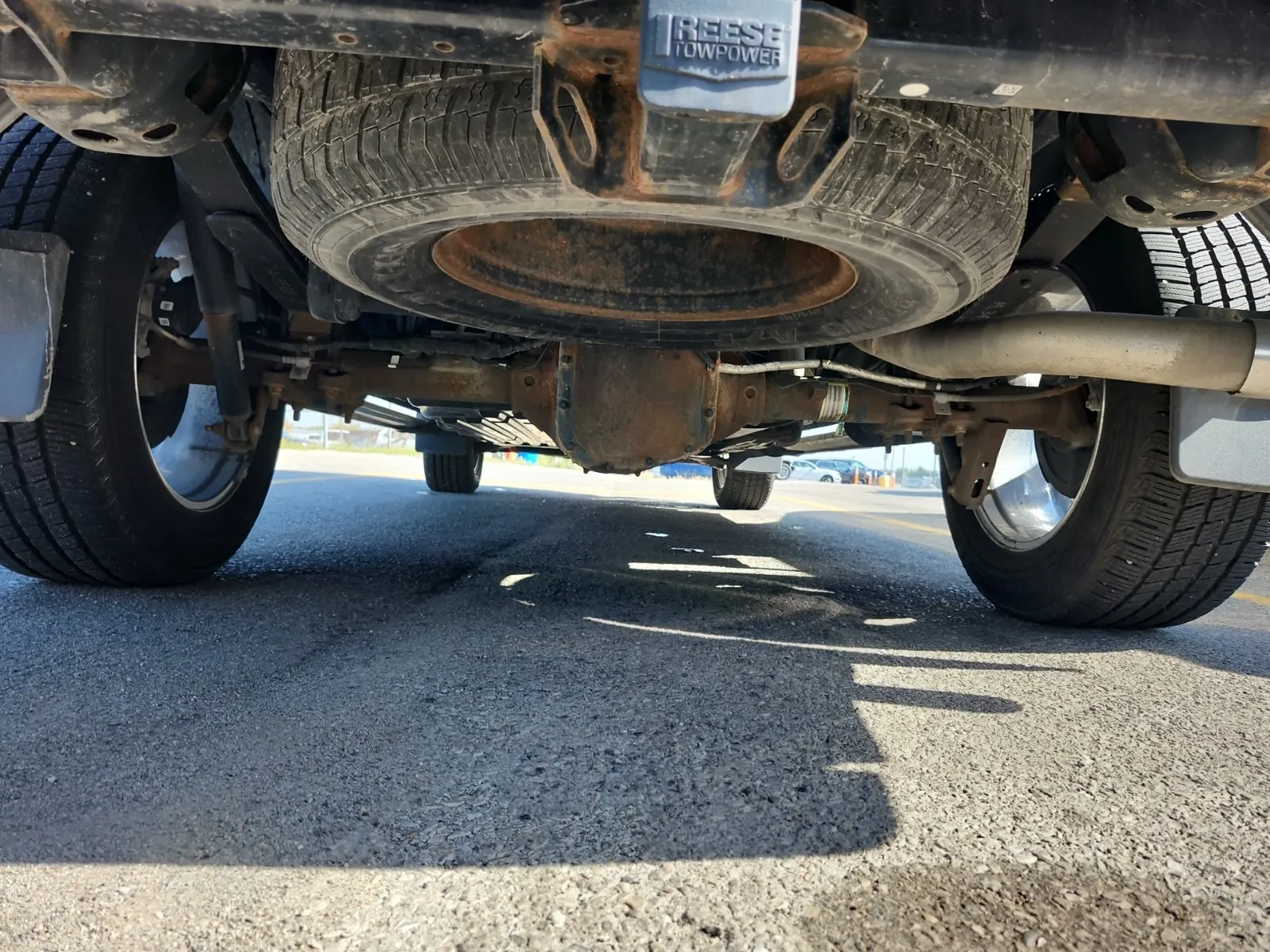 Undercarriage - Rear Photo
