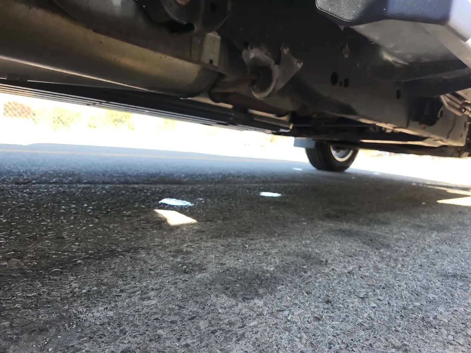 Undercarriage - Passenger Photo