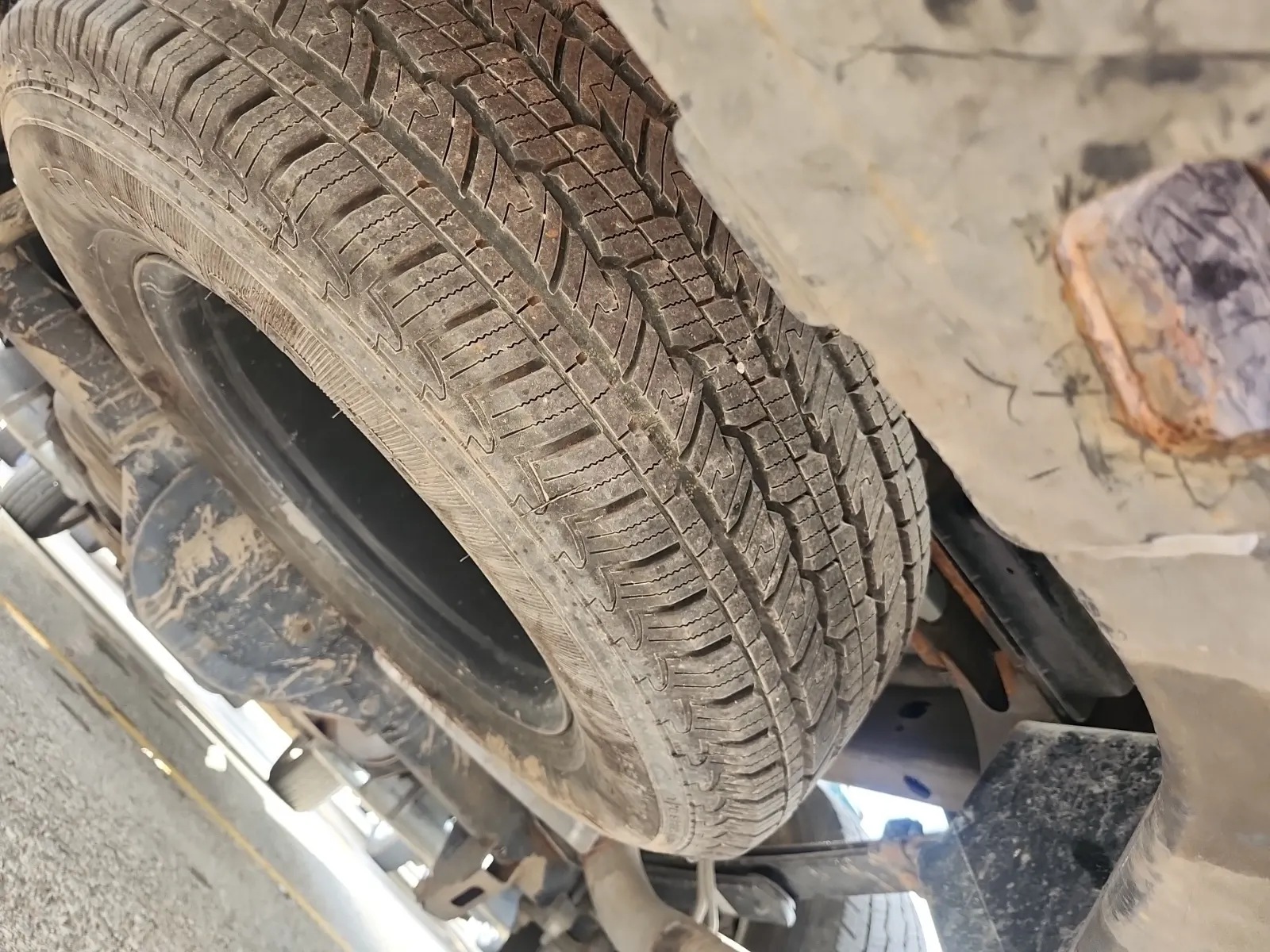 Spare Tire & Wheel Photo