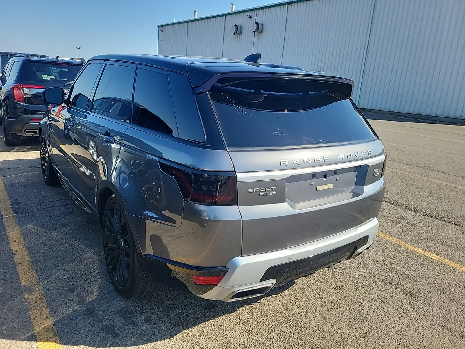 Driver Rear 3/4 Photo