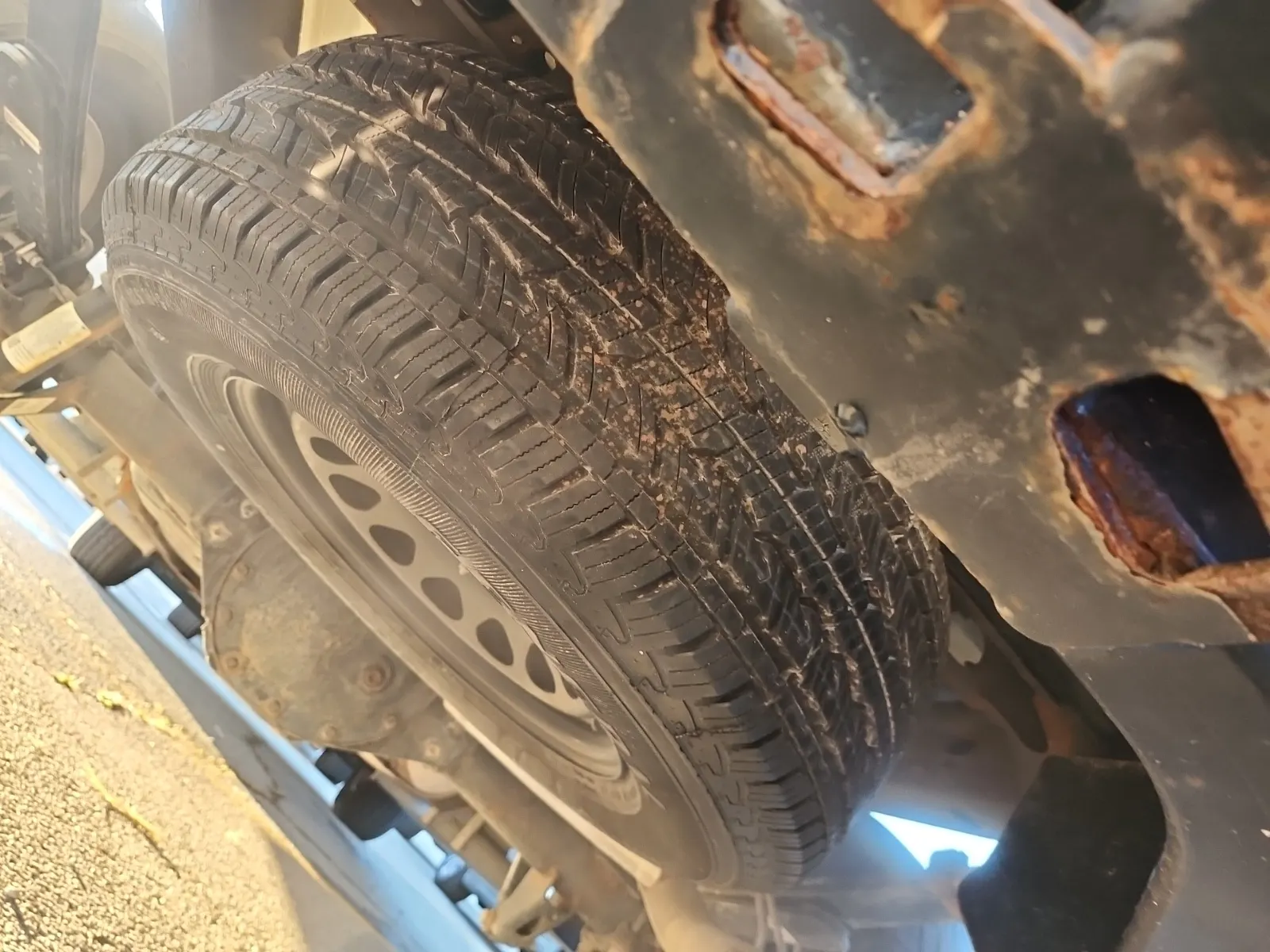 Spare Tire & Wheel Photo