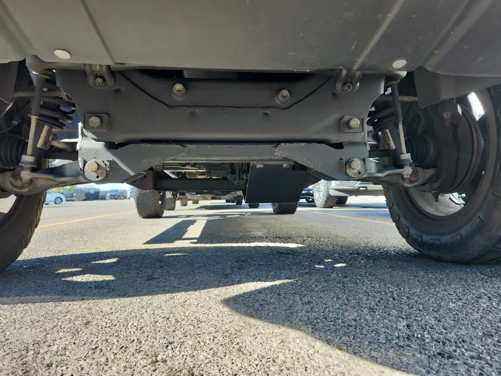 Undercarriage - Front Photo