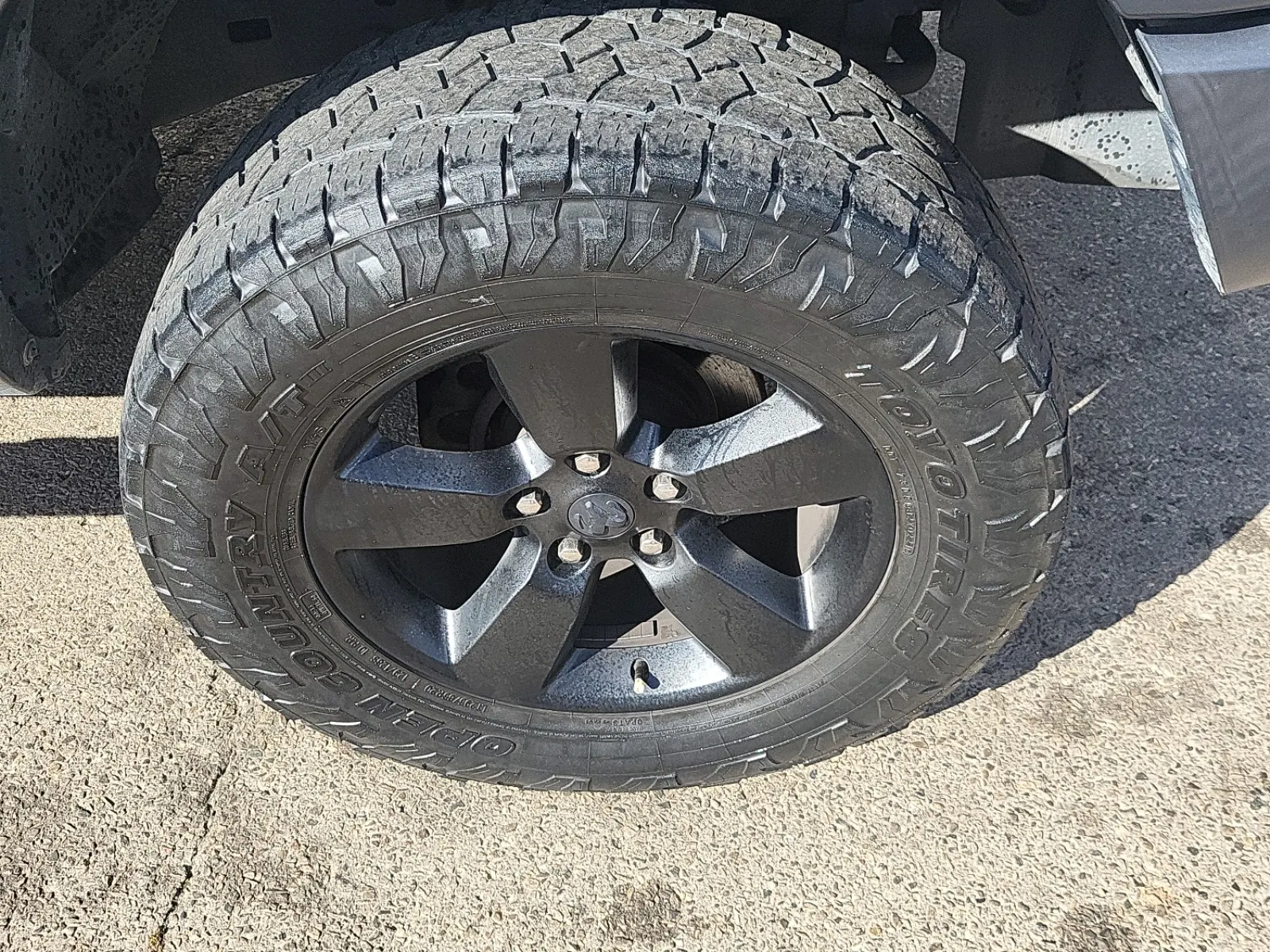 Right Front Wheel/Tire Photo