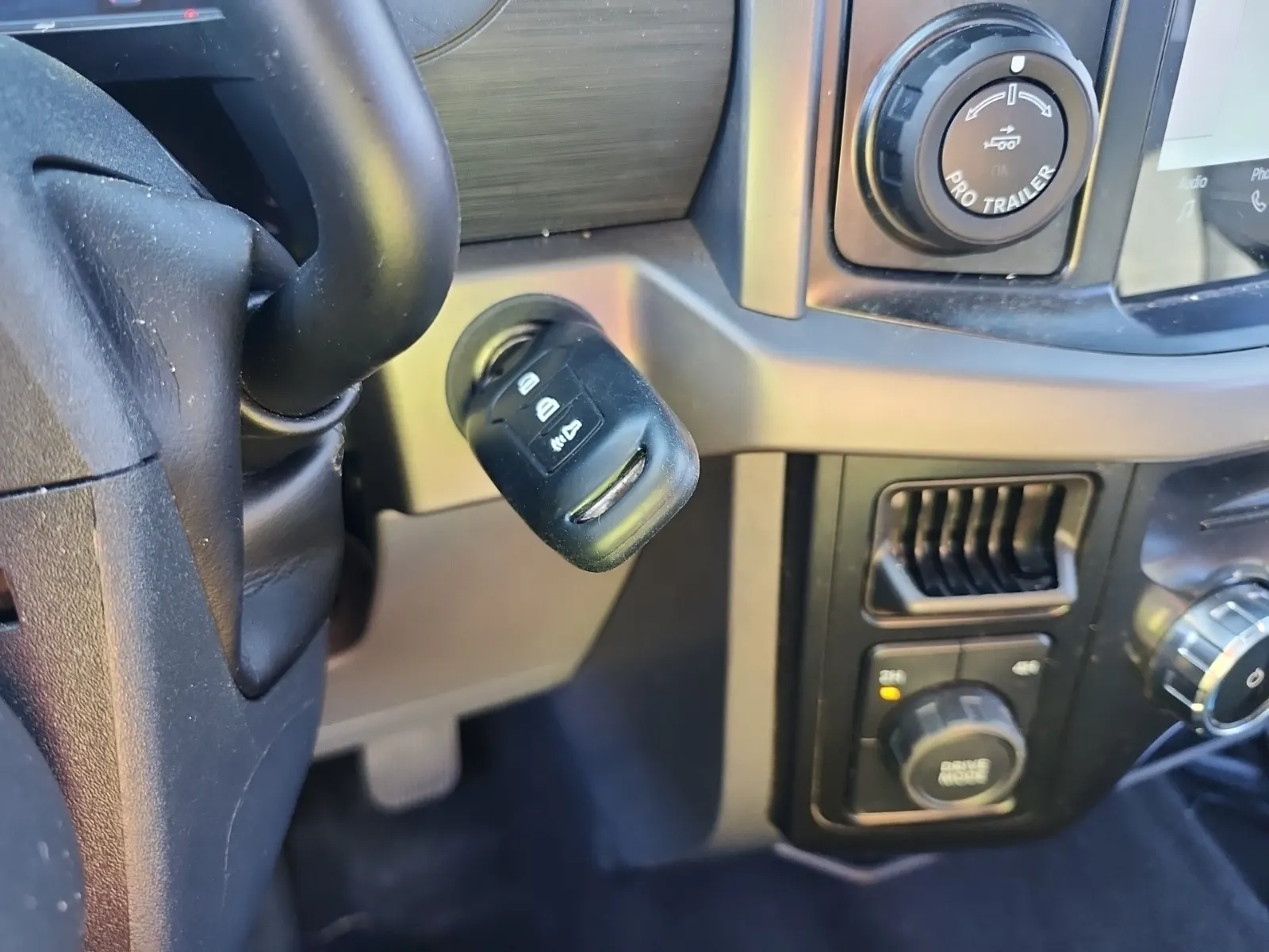 Keys/Fobs/Manual Photo