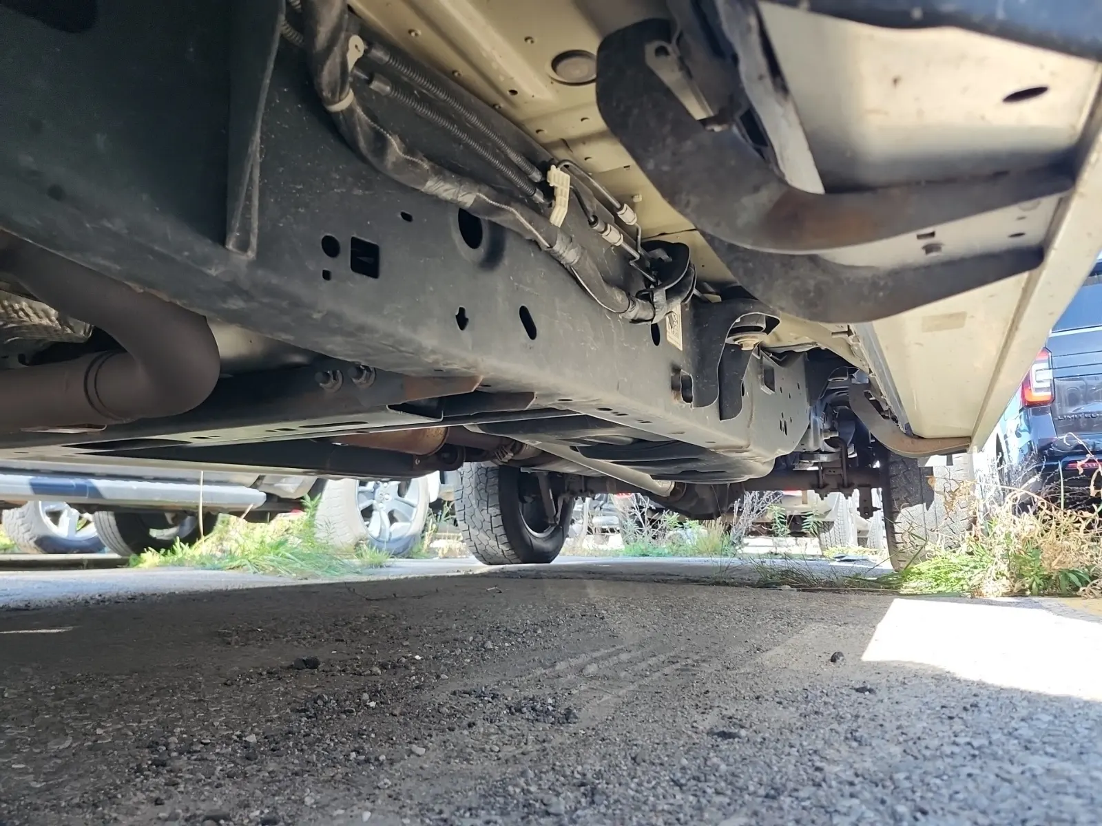 Undercarriage - Driver Photo
