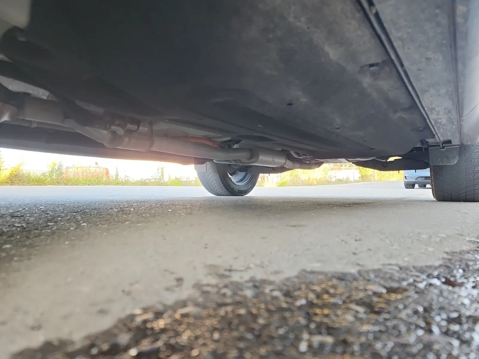 Undercarriage - Driver Photo