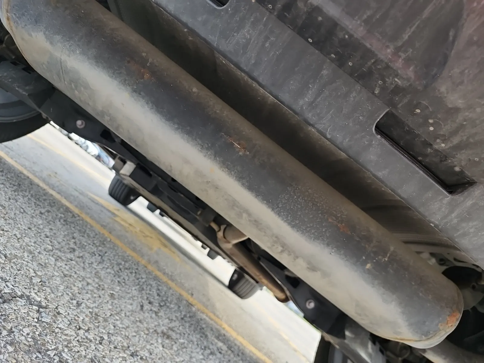 Undercarriage - Rear Photo