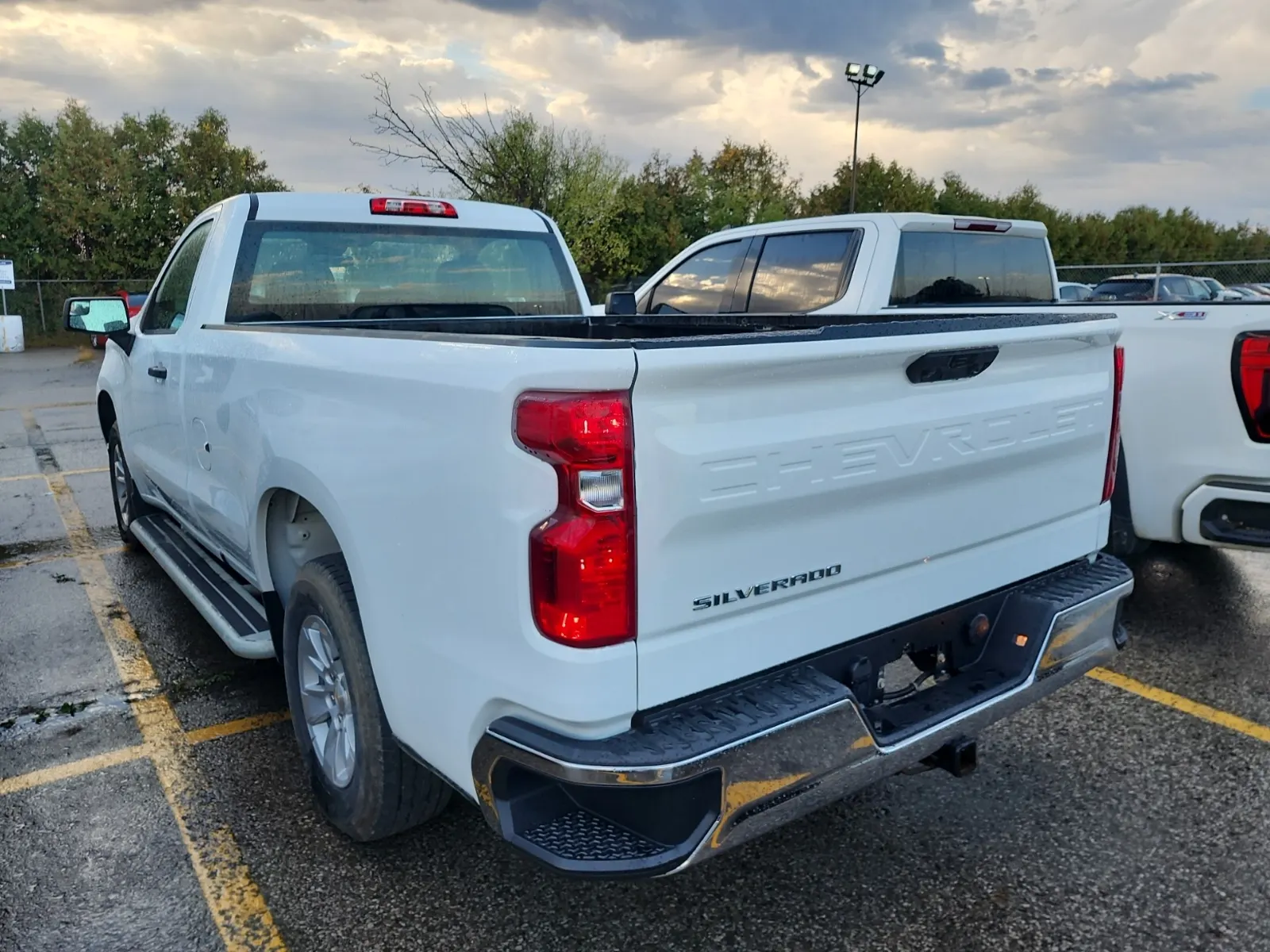 Driver Rear 3/4 Photo