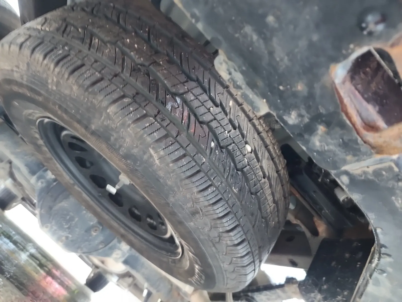 Spare Tire & Wheel Photo
