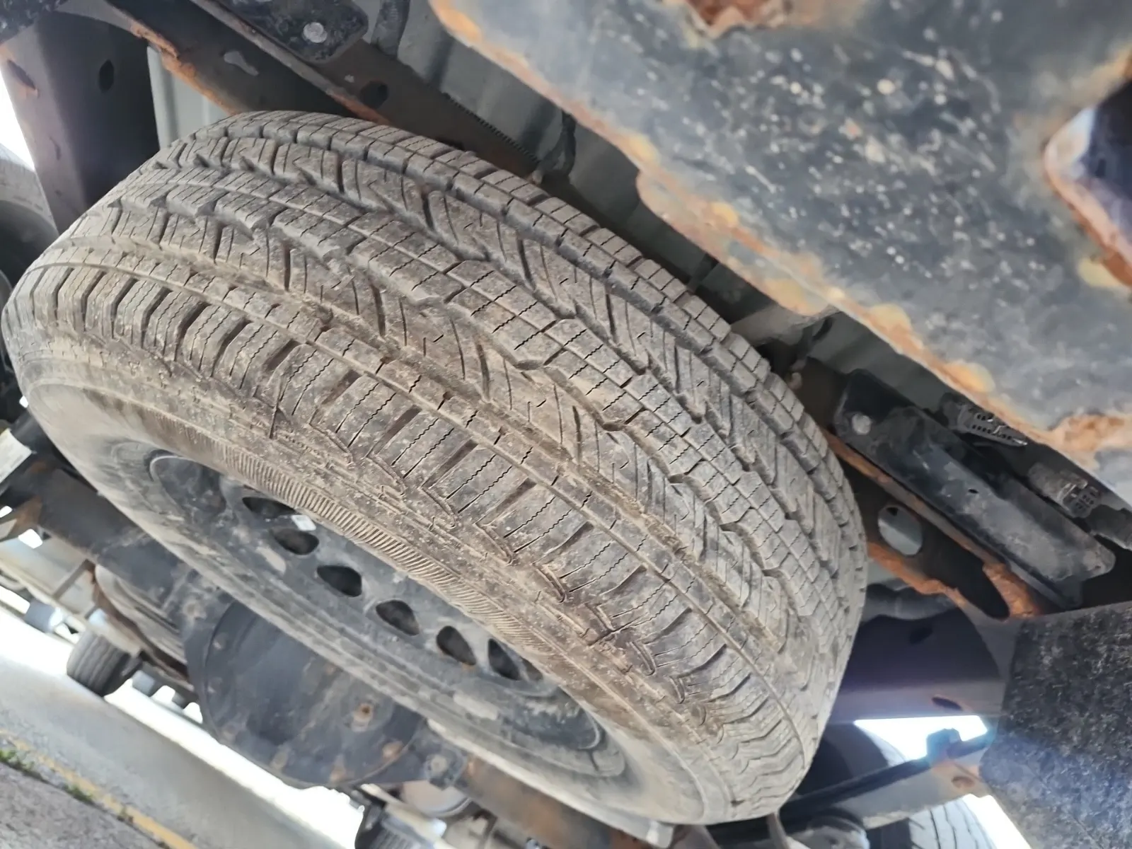 Spare Tire & Wheel Photo