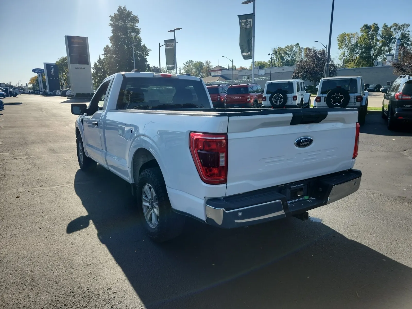 Driver Rear 3/4 Photo