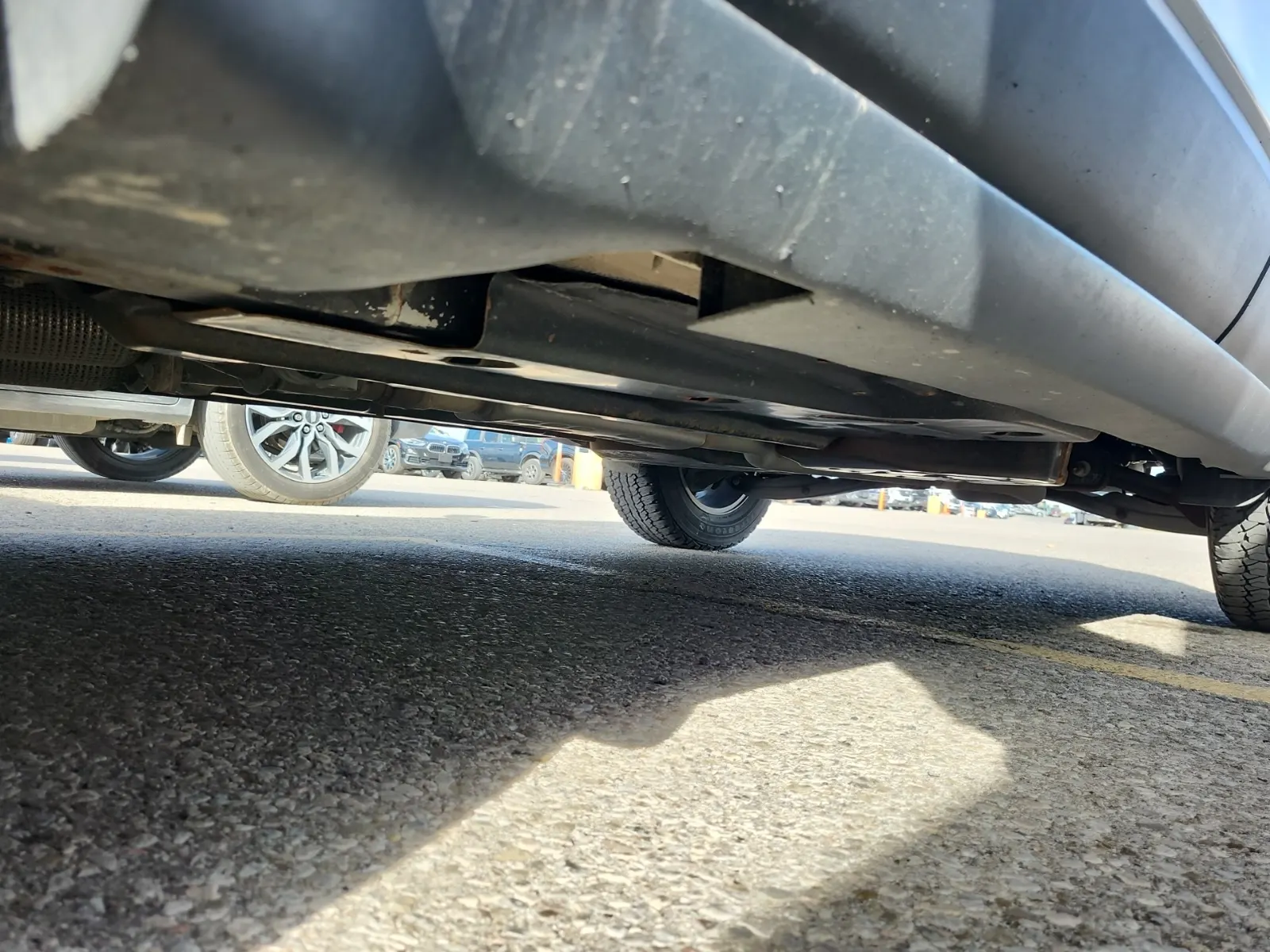 Undercarriage - Driver Photo