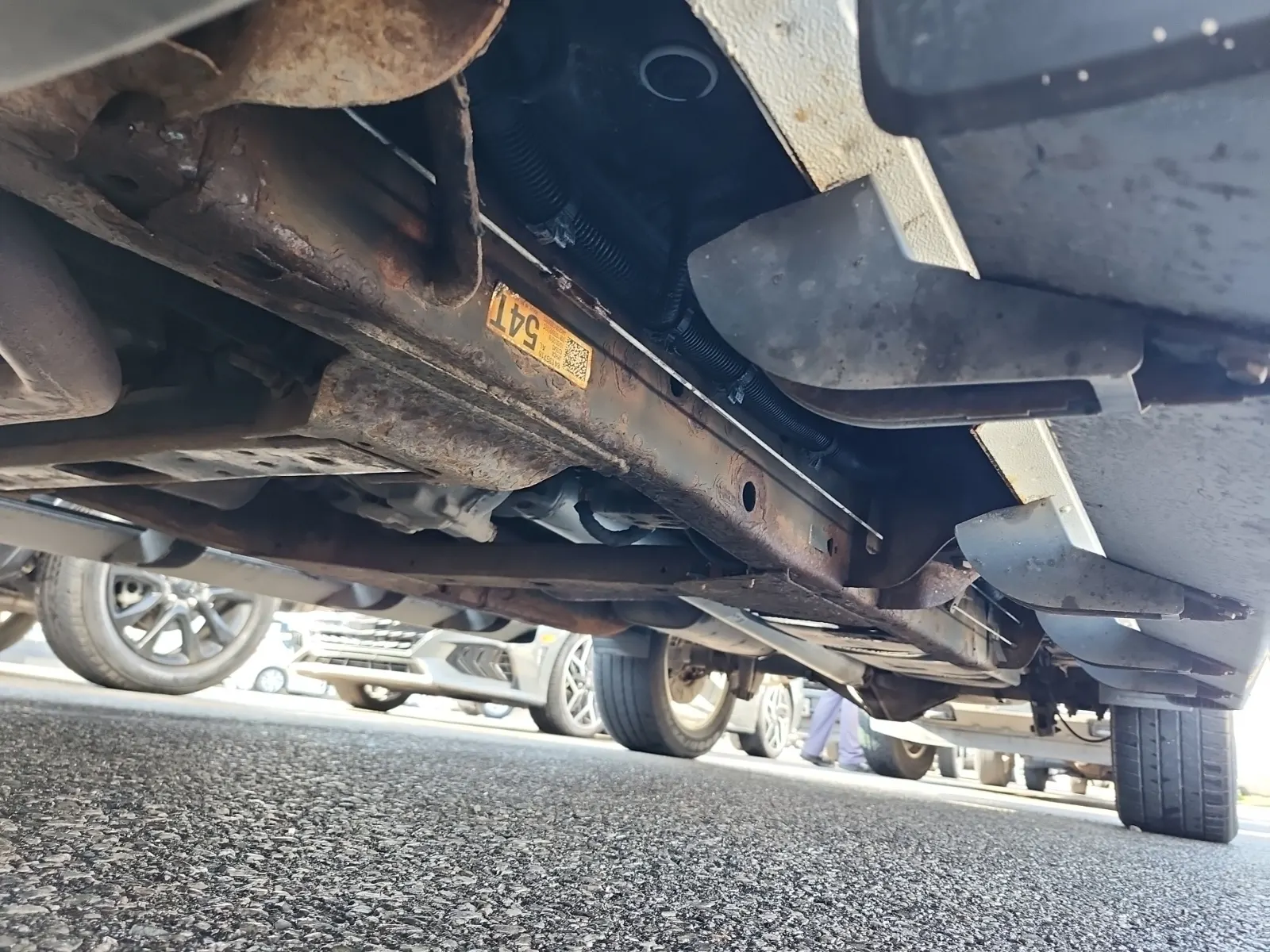 Undercarriage - Driver Photo