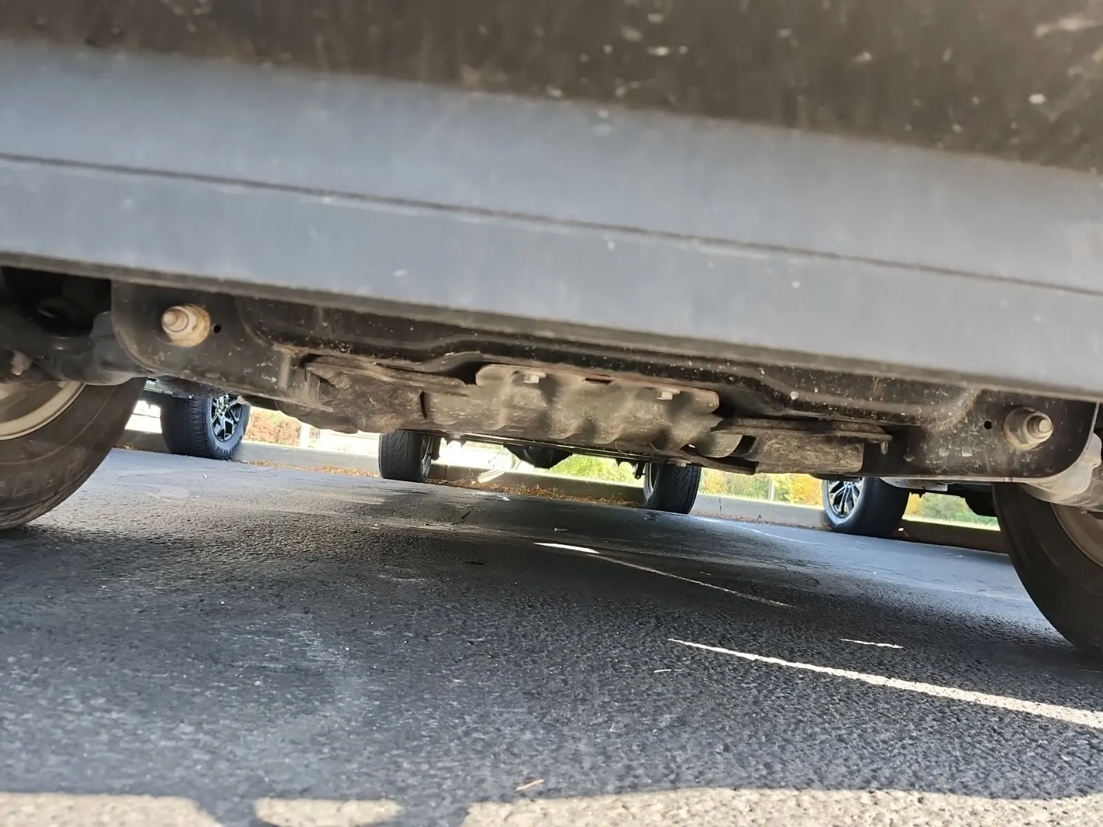 Undercarriage - Front Photo