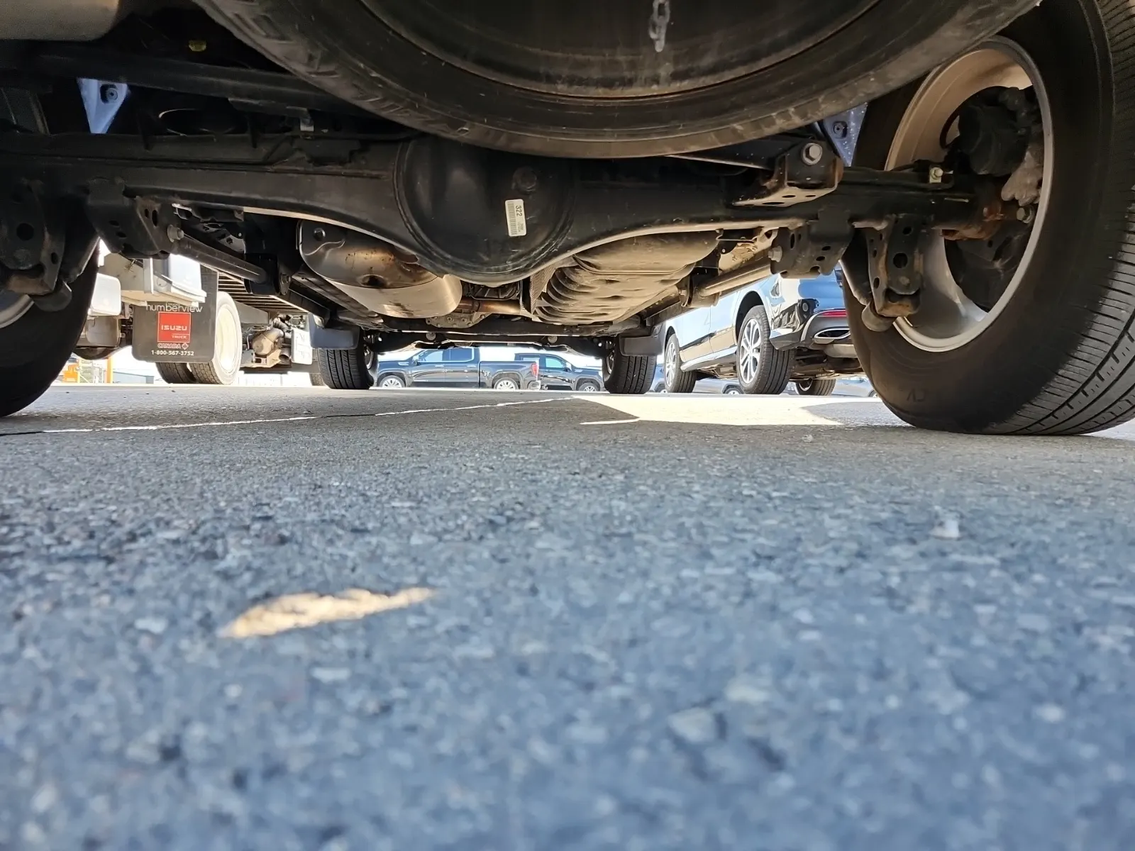 Undercarriage - Rear Photo