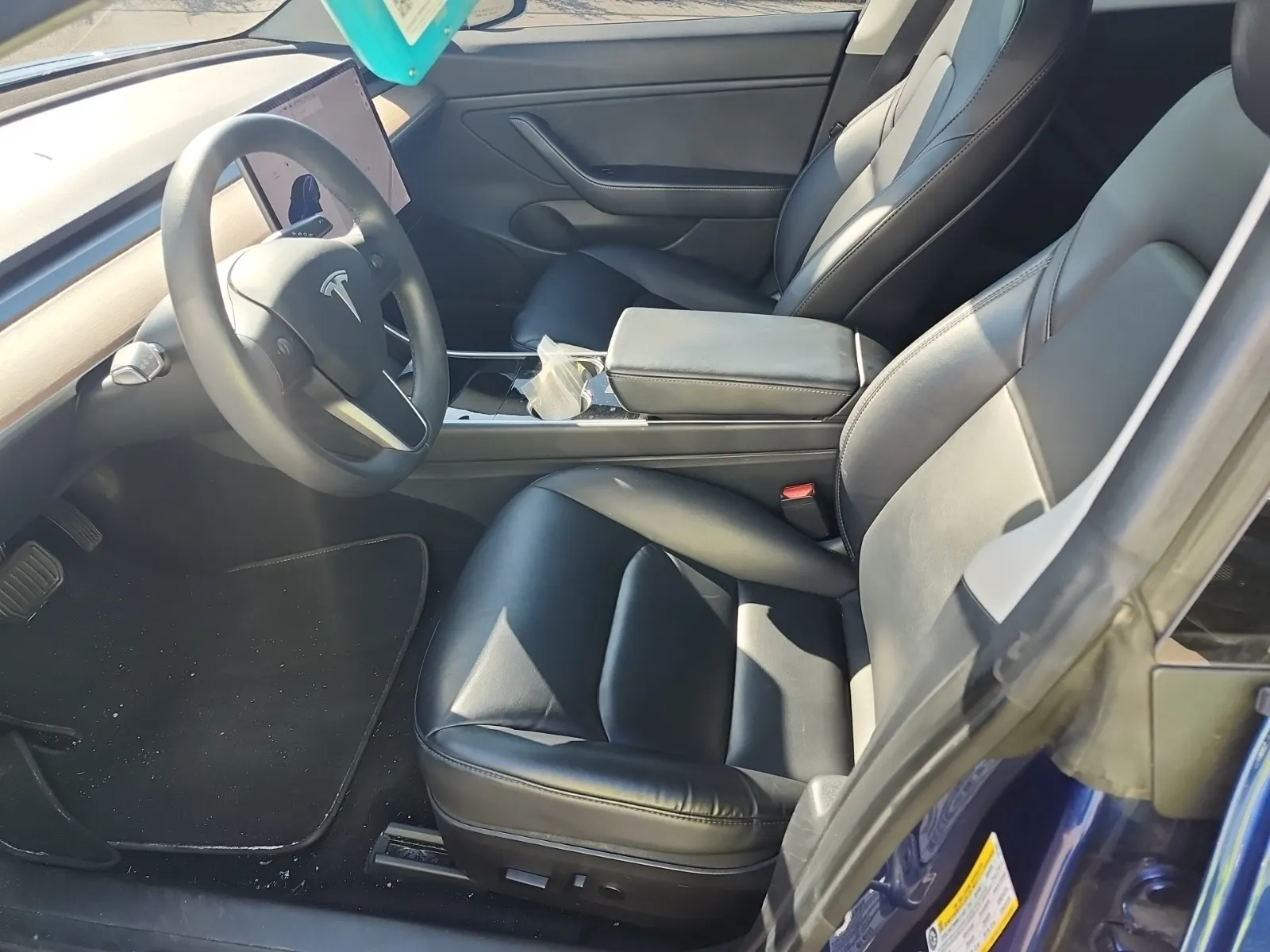 Front Interior Photo