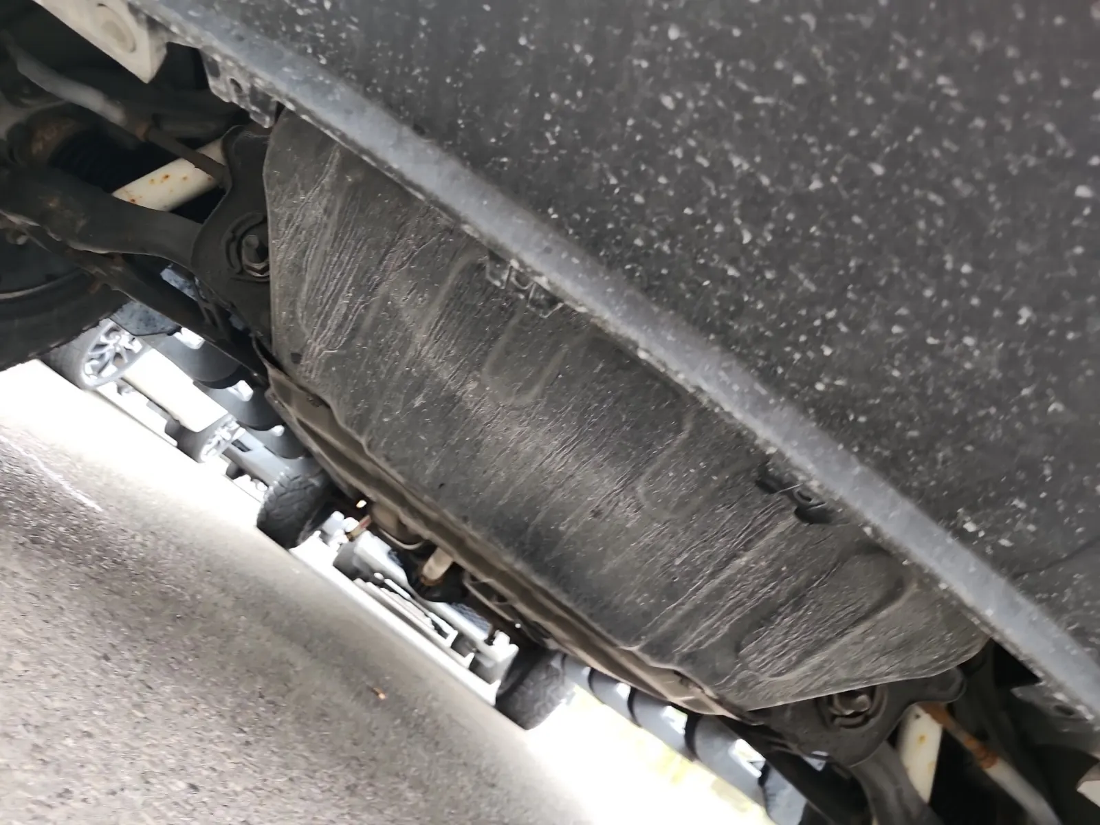 Undercarriage - Front Photo