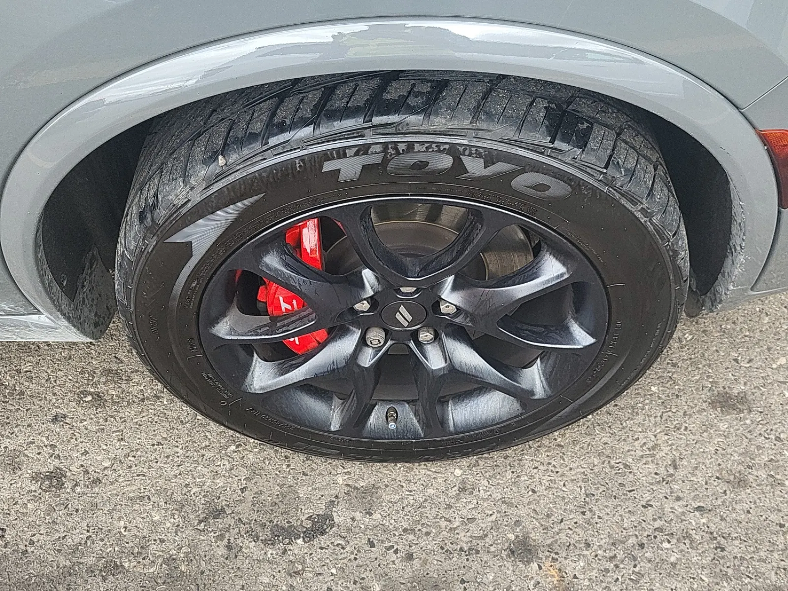 Right Front Wheel/Tire Photo