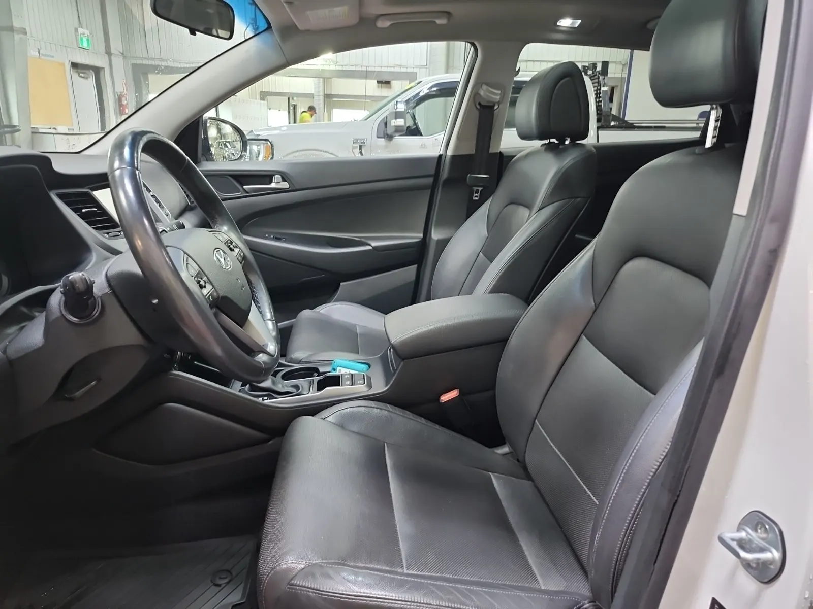 Front Interior Photo