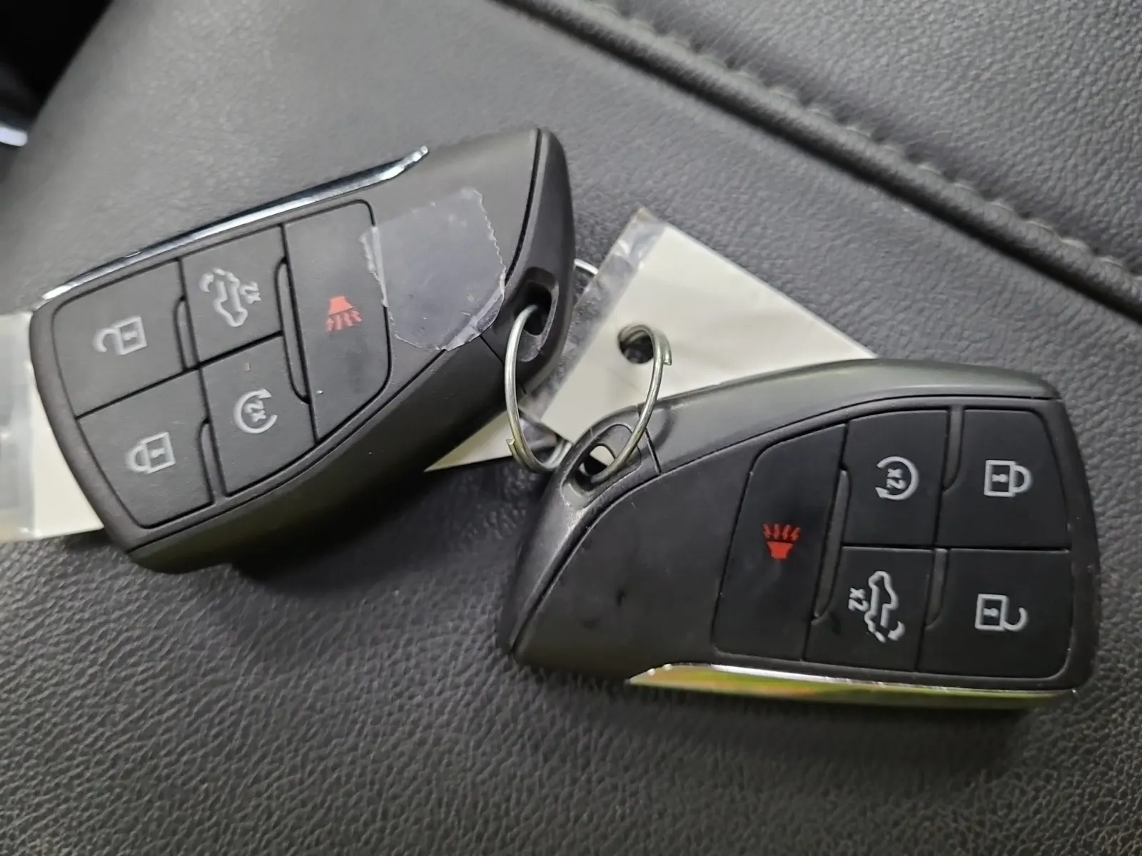 Keys/Fobs/Manual Photo