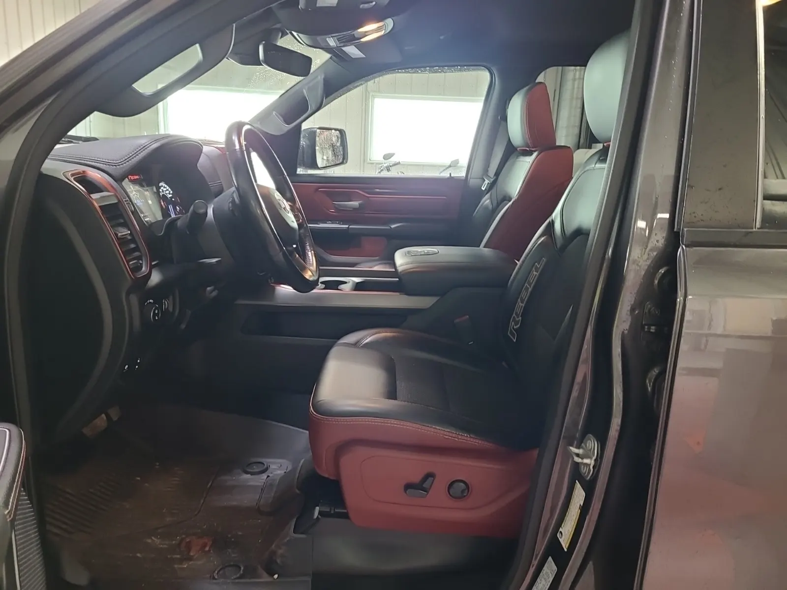 Front Interior Photo