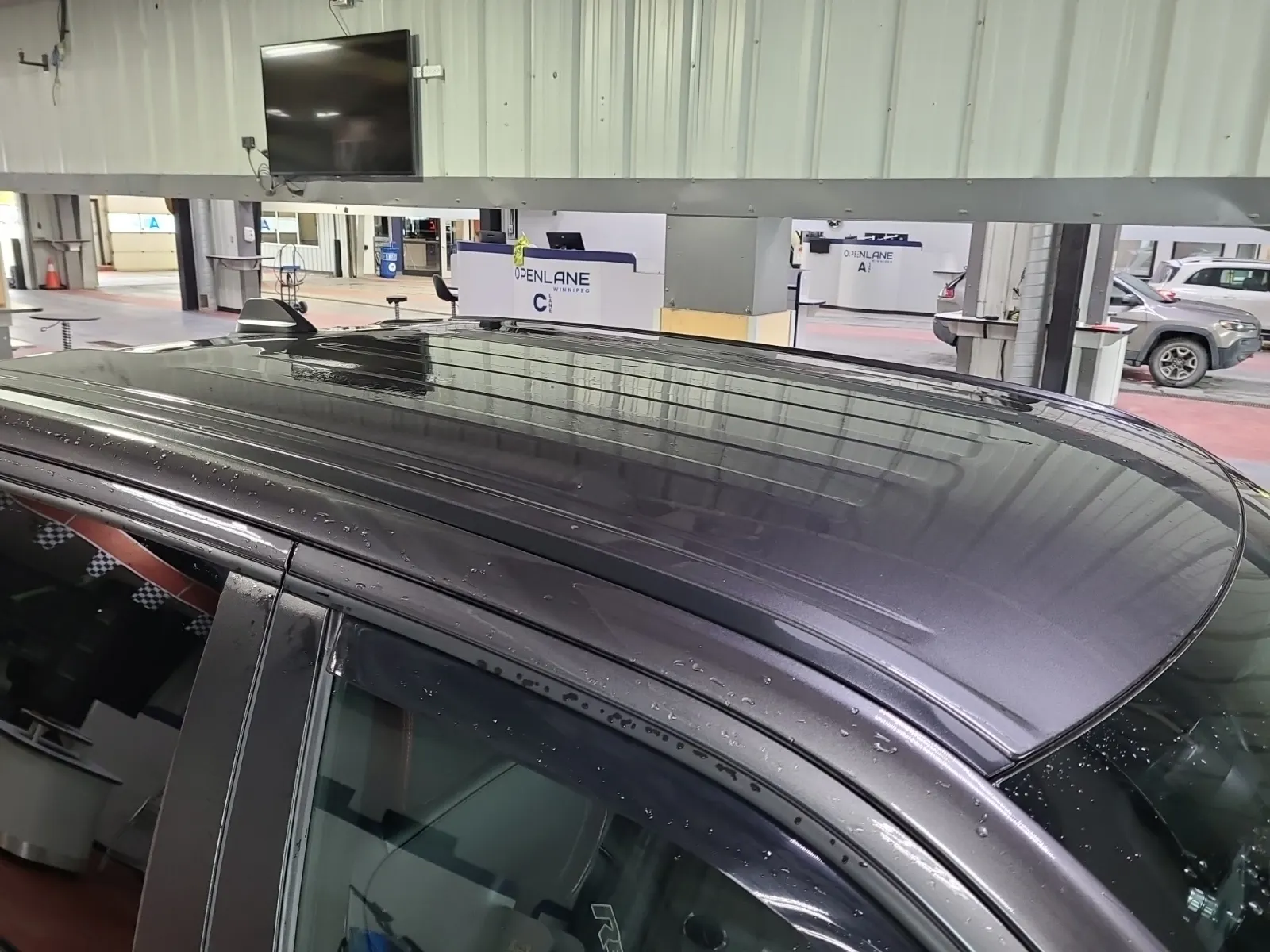 Exterior Roof Photo