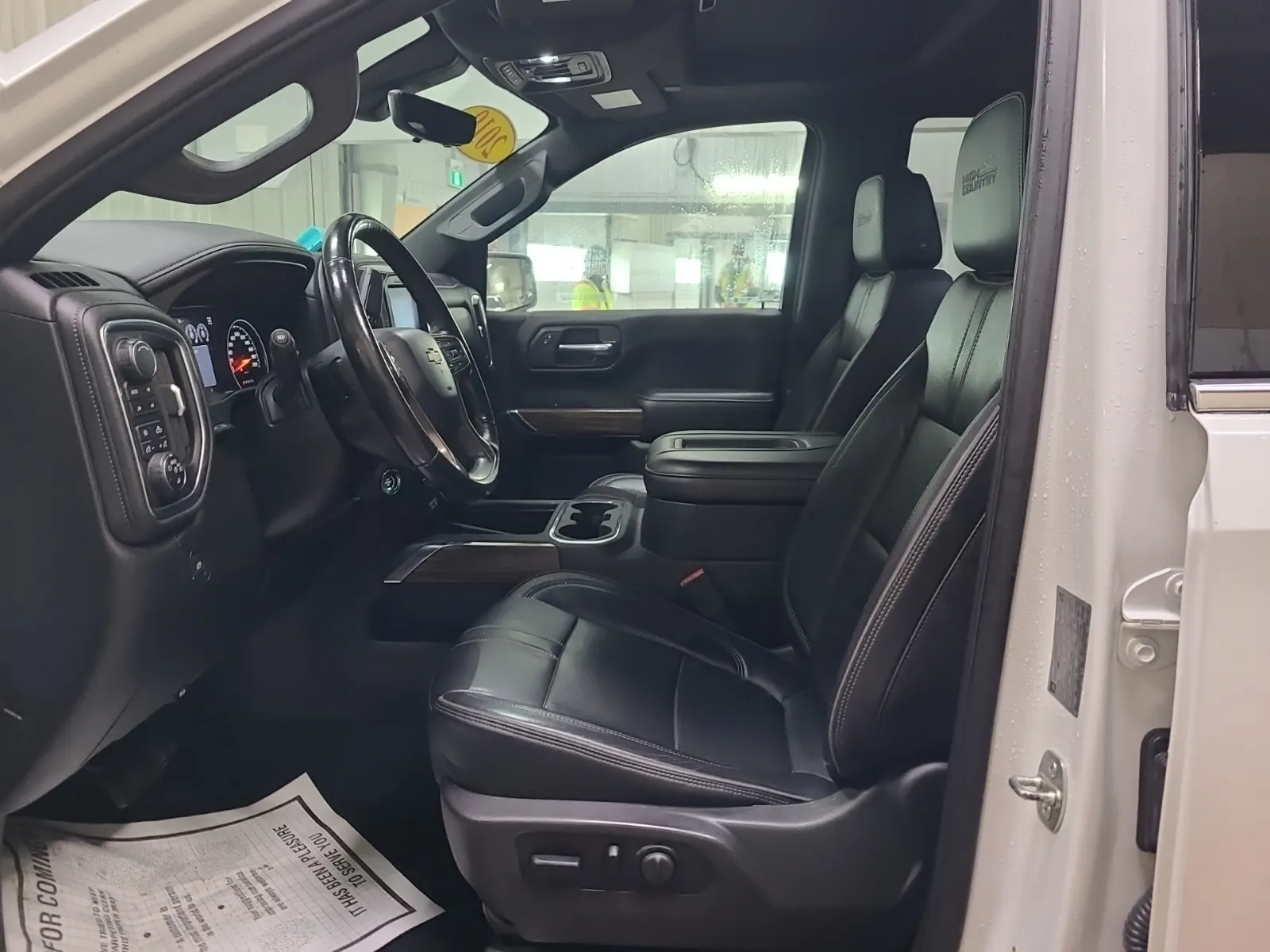 Front Interior Photo