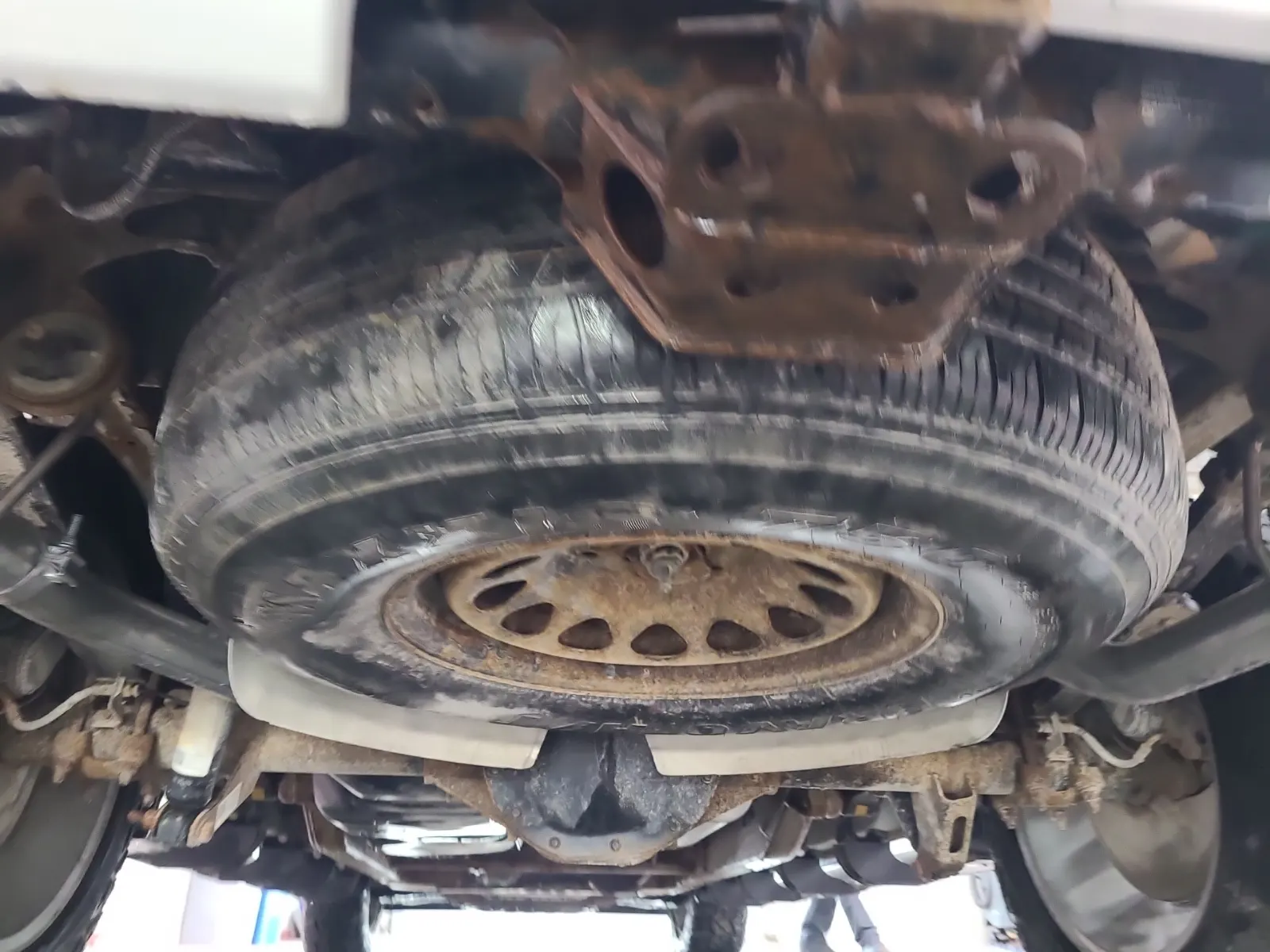 Spare Tire & Wheel Photo