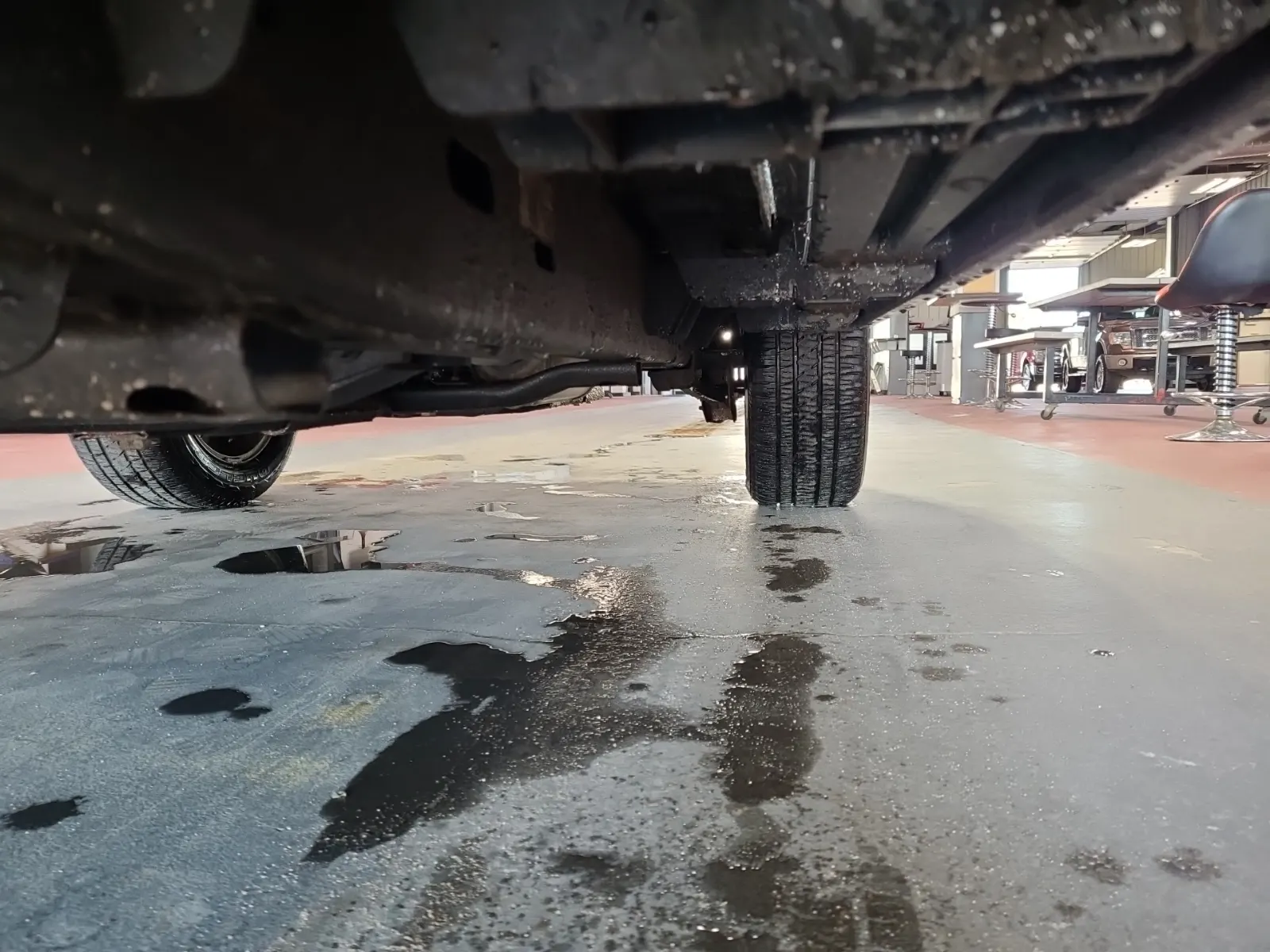 Undercarriage - Driver Photo