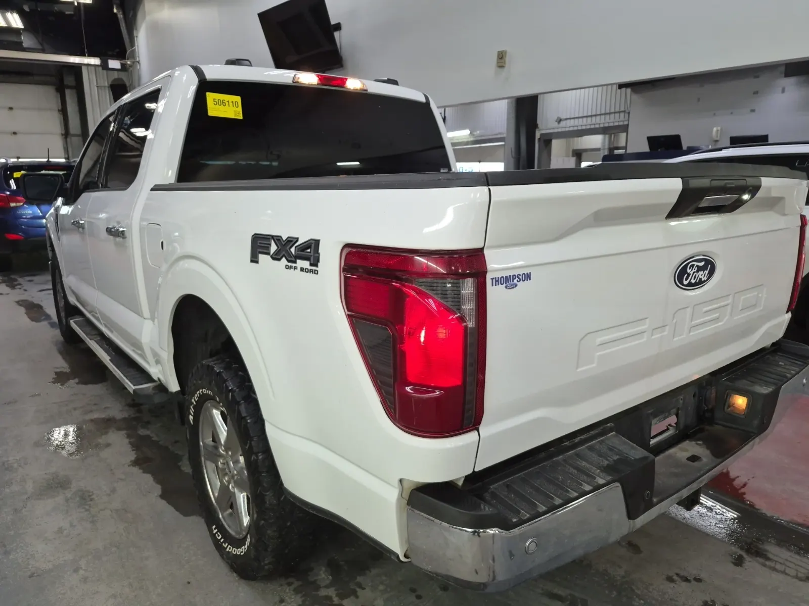Driver Rear 3/4 Photo