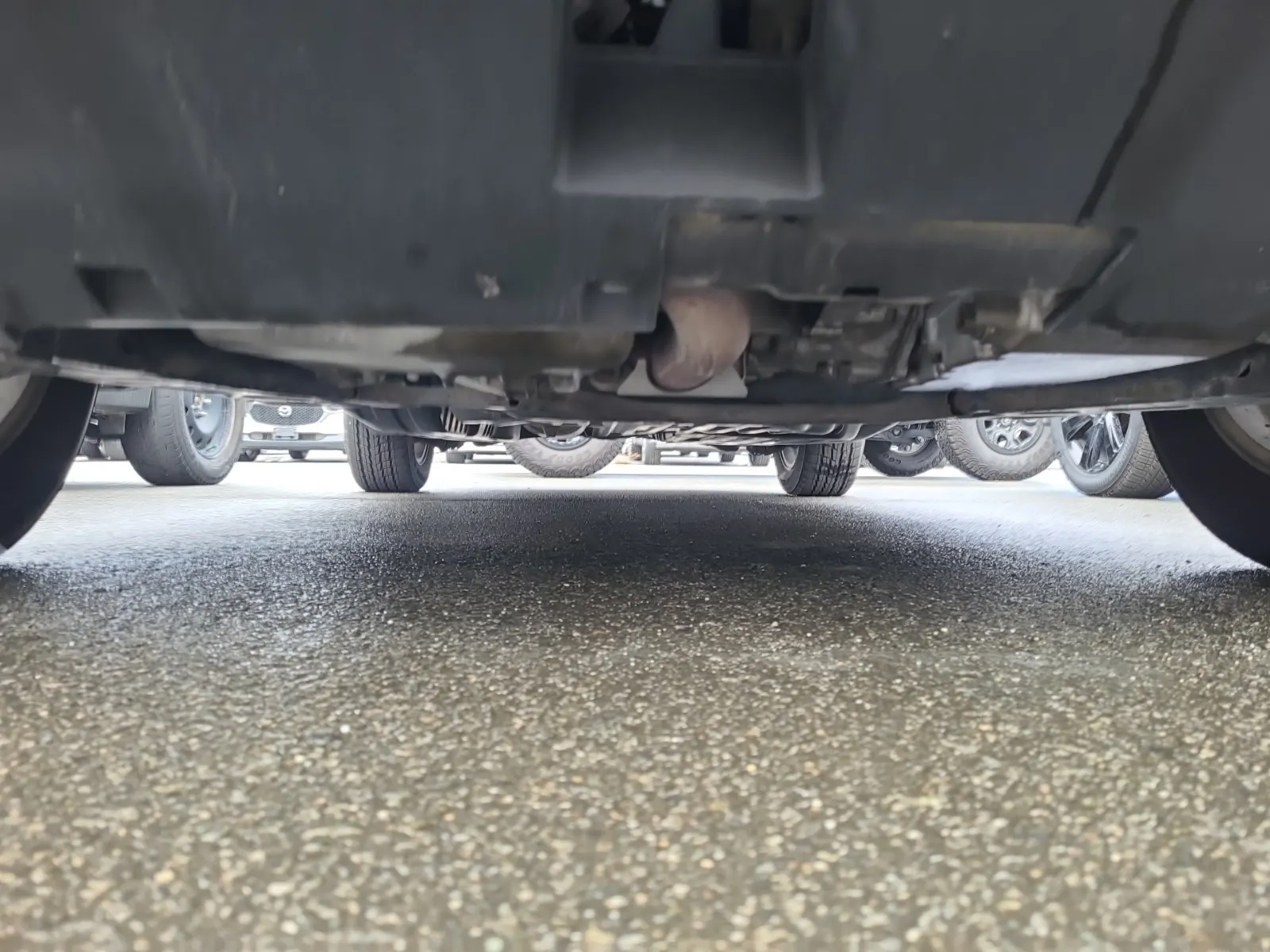 Undercarriage - Front Photo