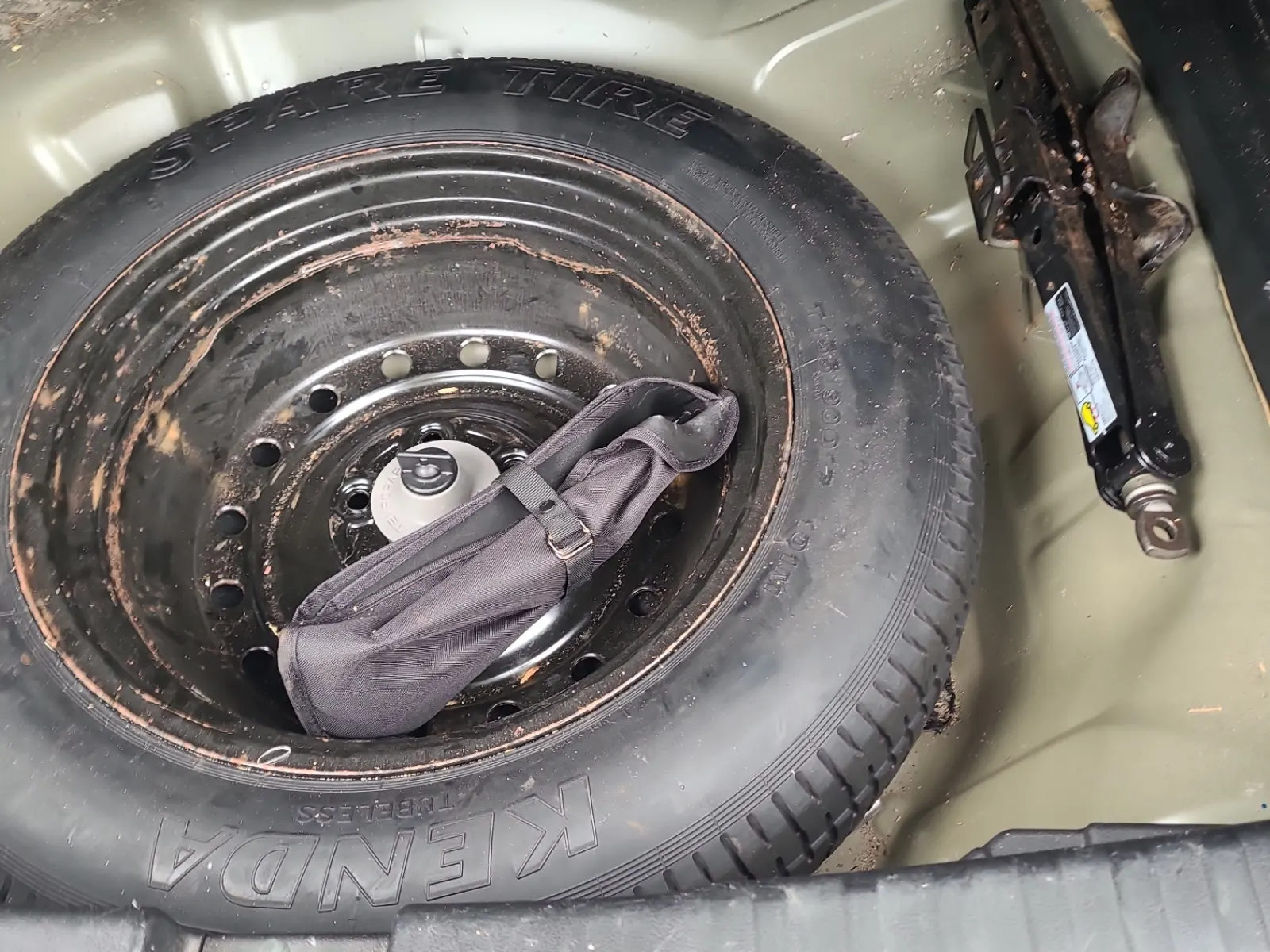 Spare Tire & Wheel Photo