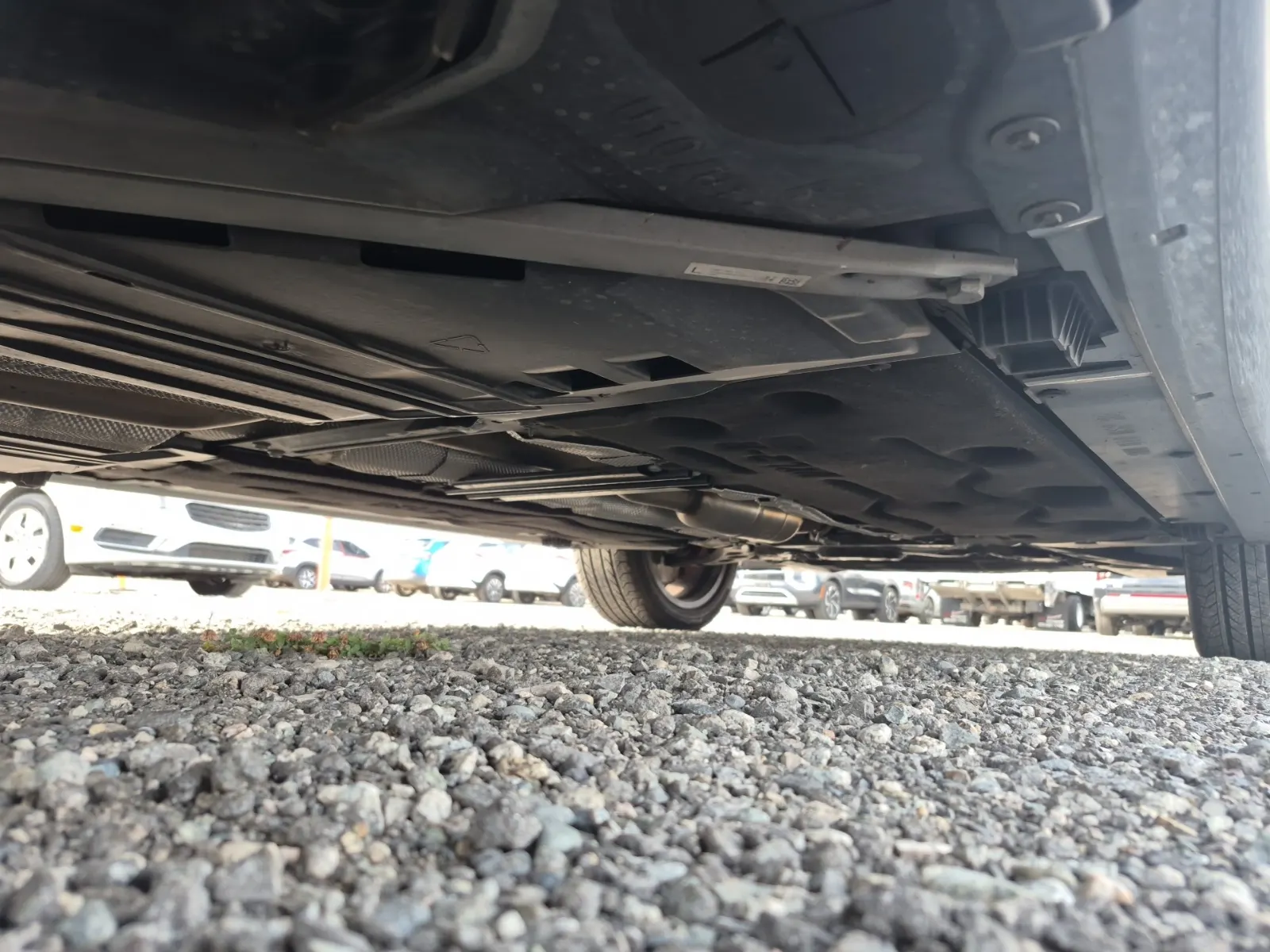 Undercarriage - Passenger Photo