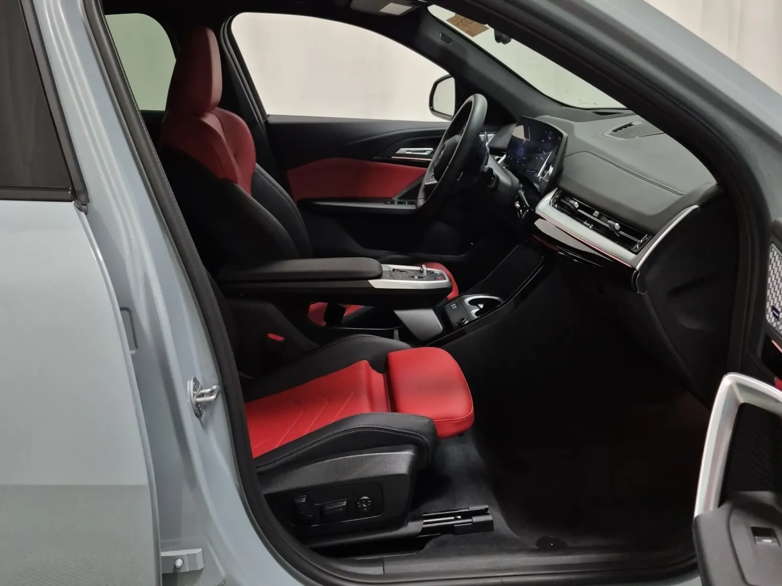 Right Side Interior Photo