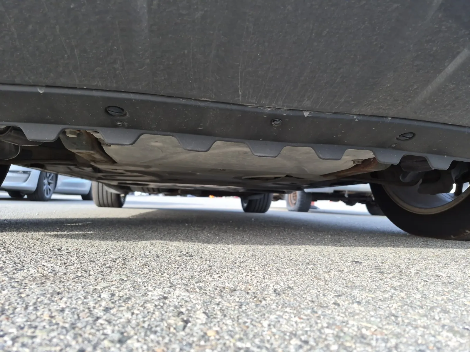 Undercarriage - Front Photo