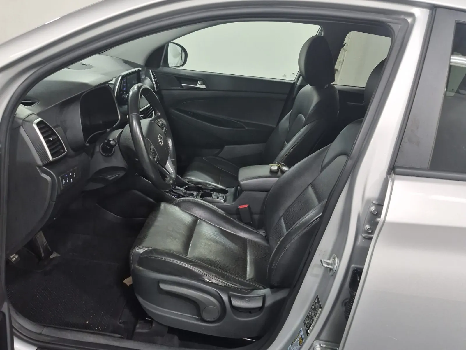 Front Interior Photo