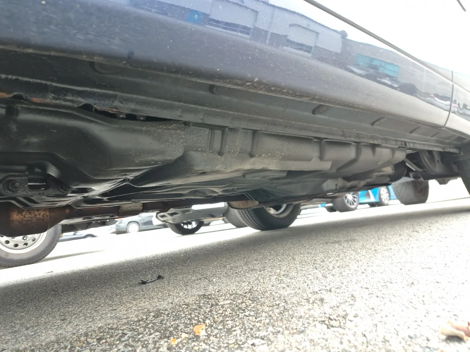 Undercarriage - Driver Photo