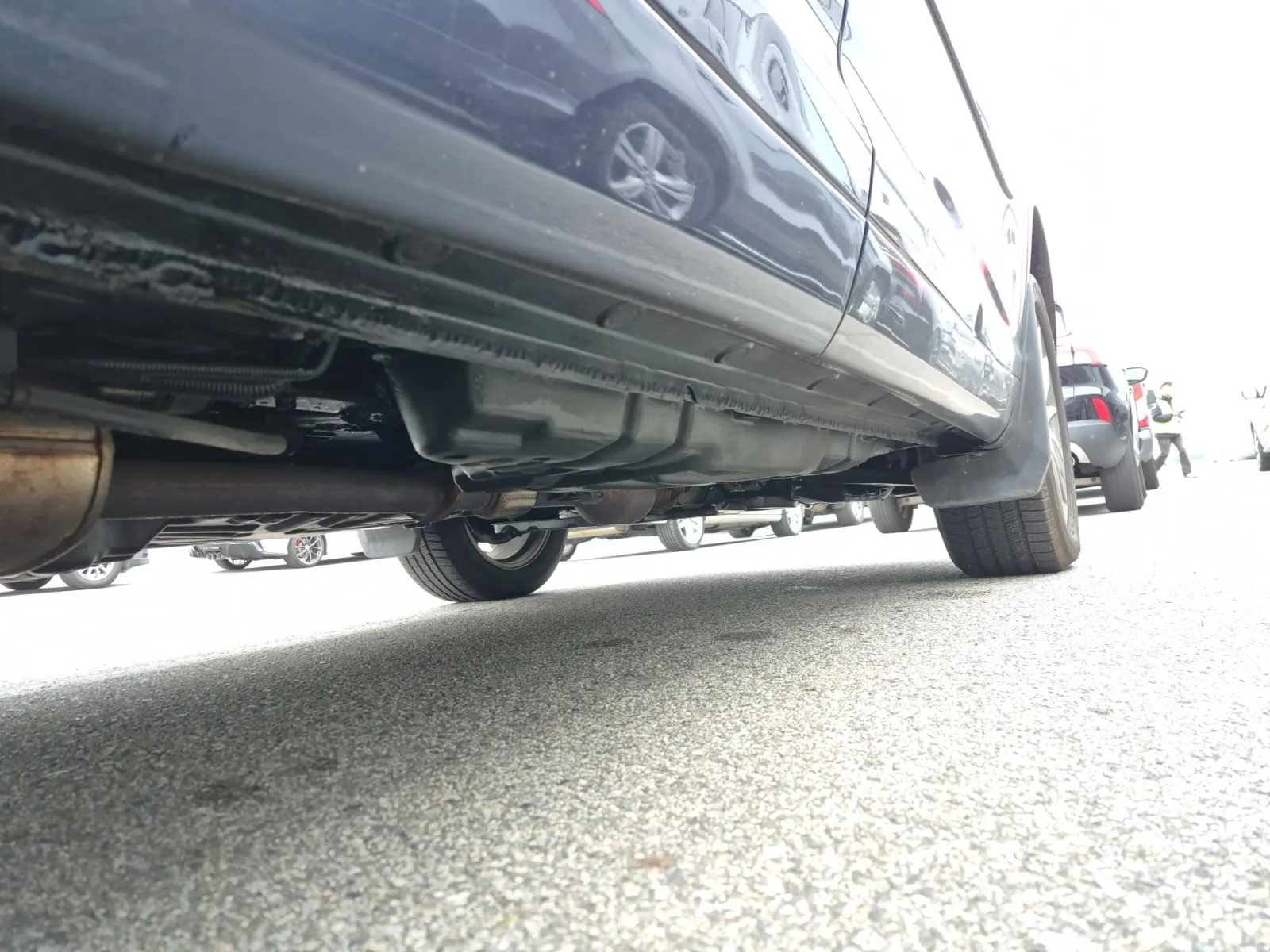 Undercarriage - Passenger Photo
