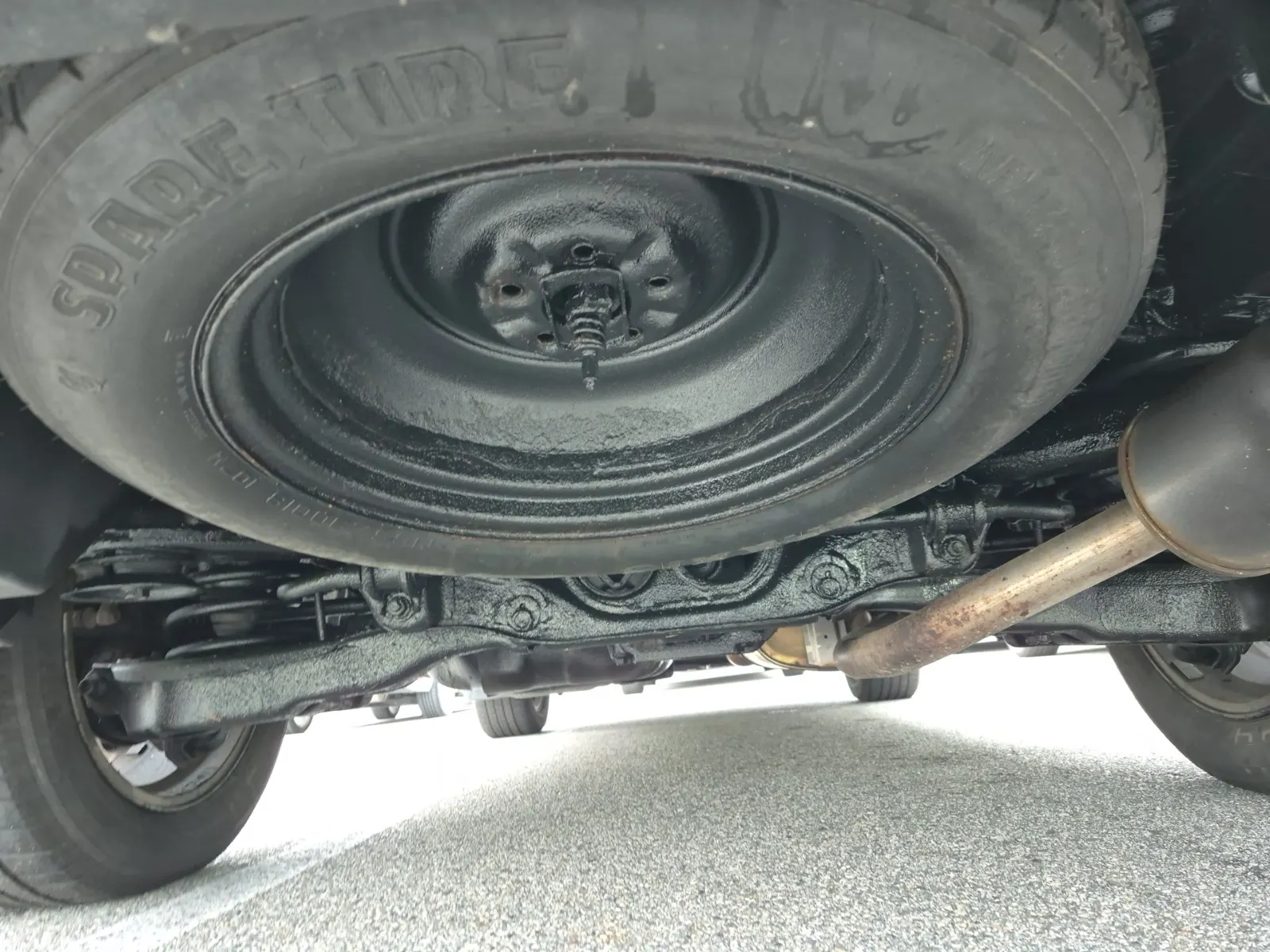 Spare Tire & Wheel Photo