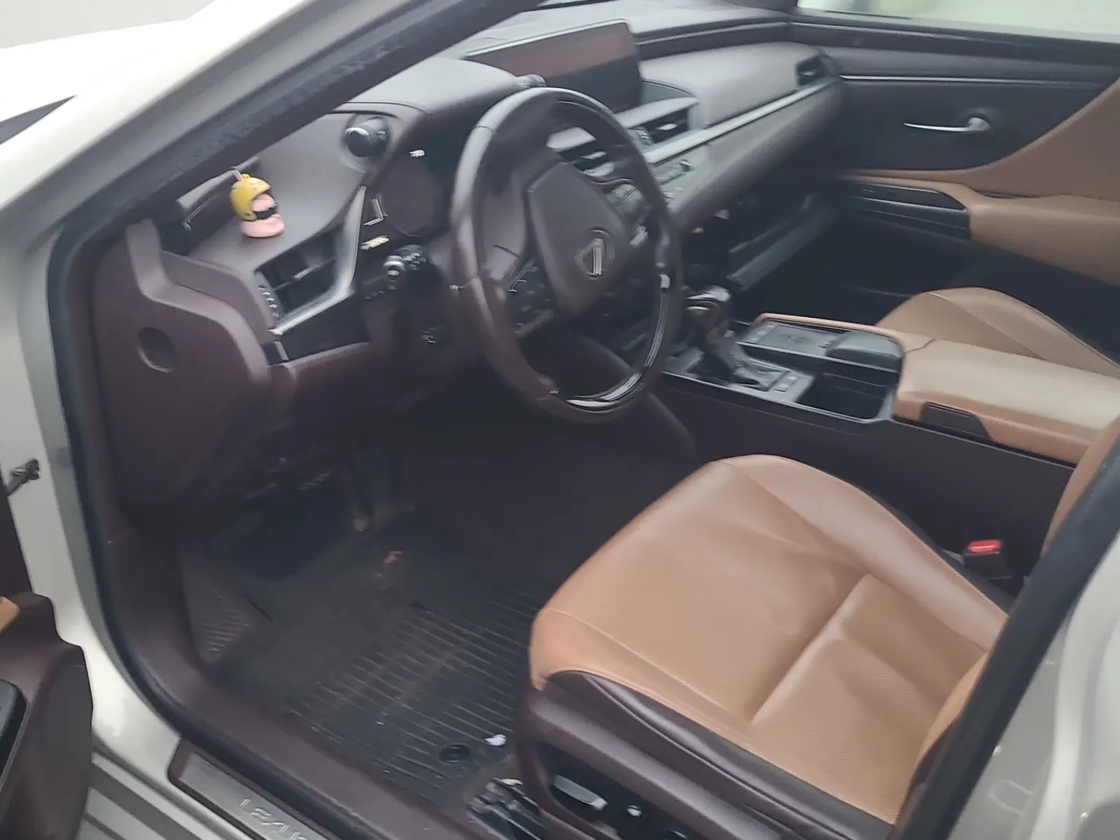 Front Interior Photo