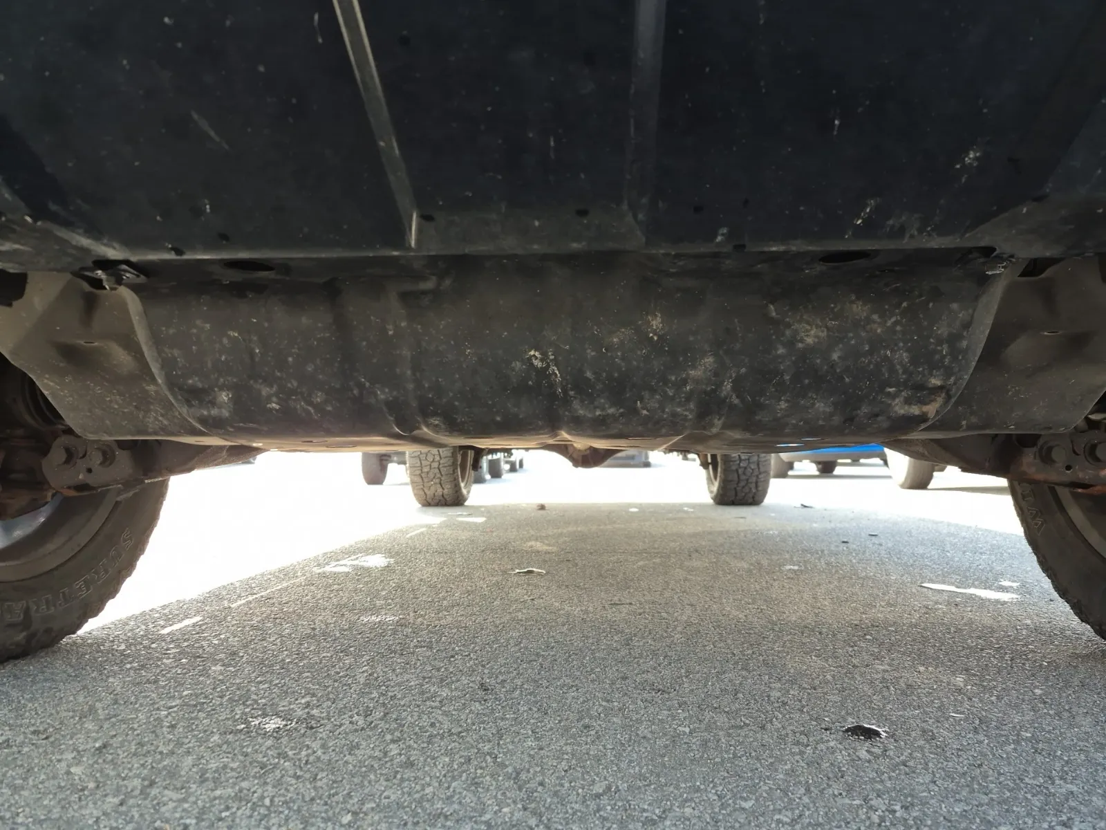 Undercarriage - Front Photo