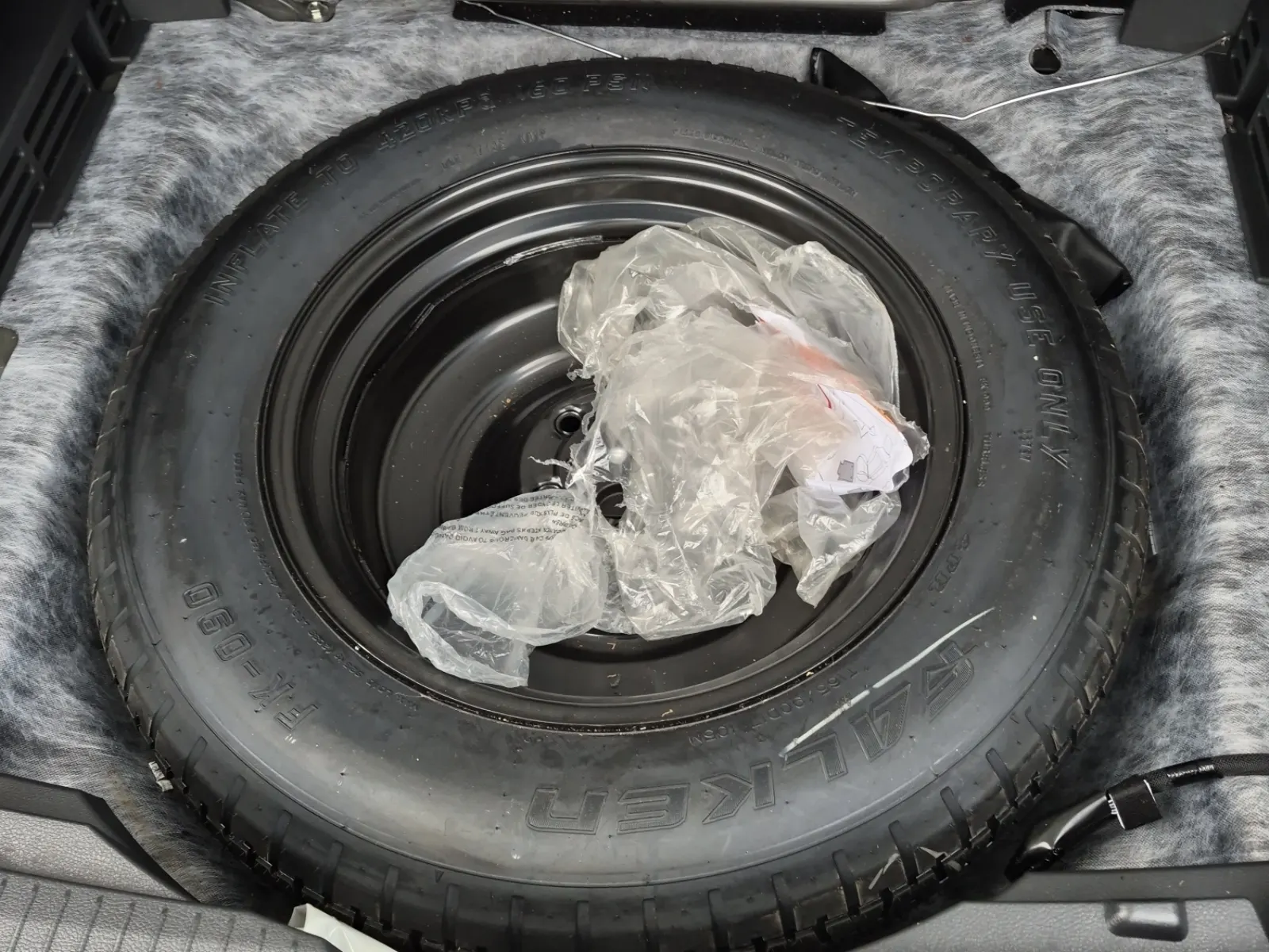 Spare Tire & Wheel Photo