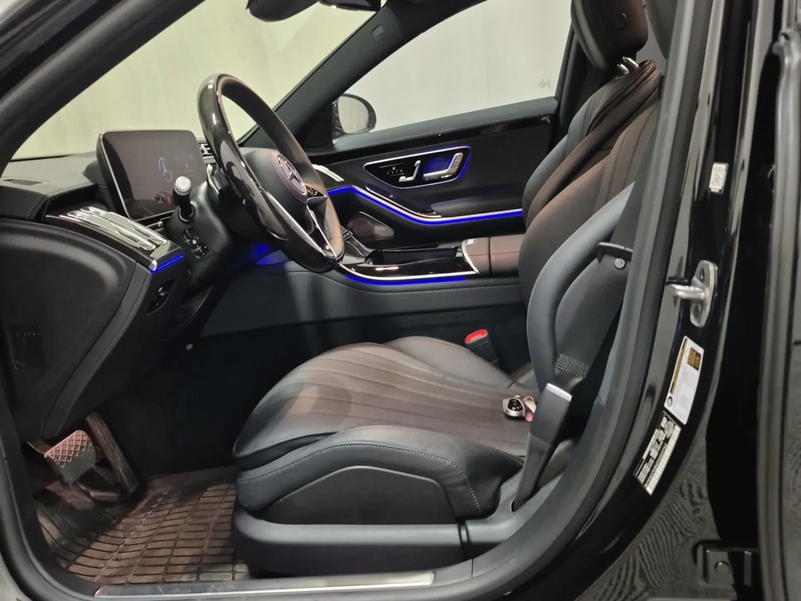 Front Interior Photo