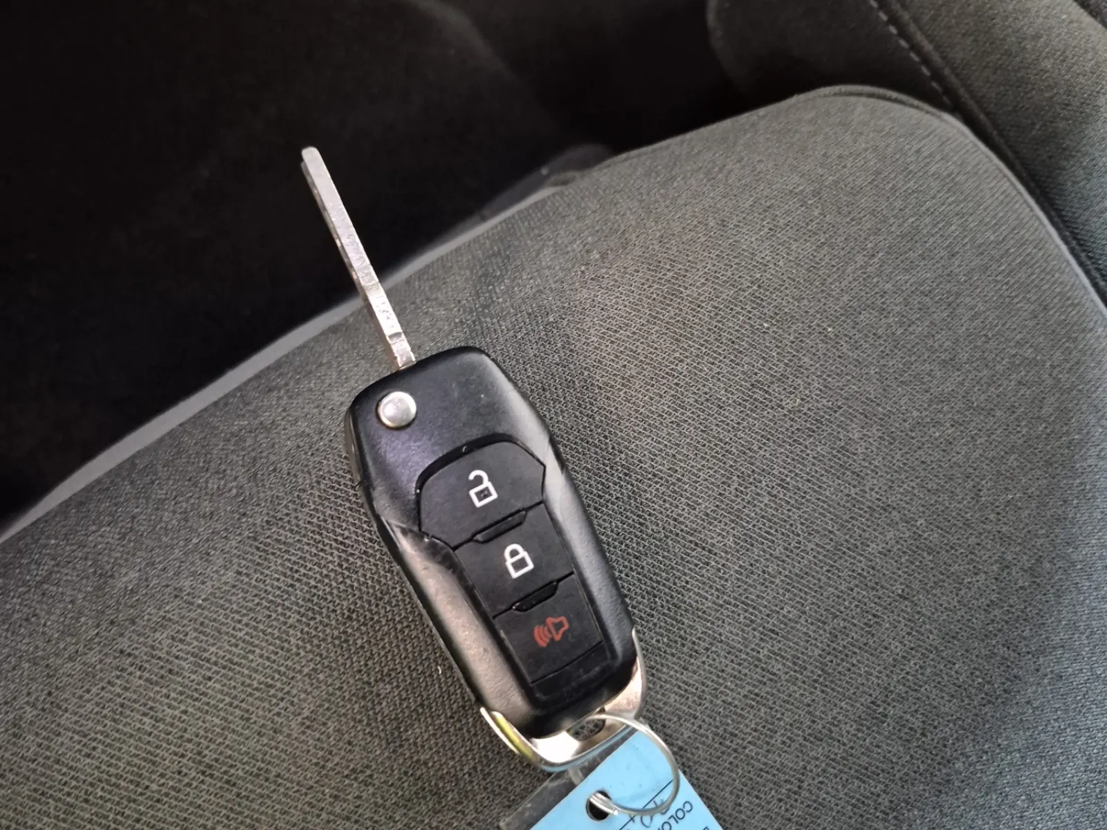 Keys/Fobs/Manual Photo