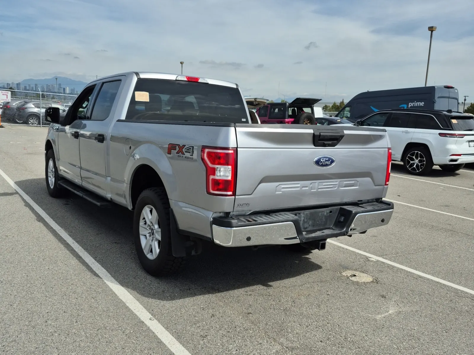 Driver Rear 3/4 Photo