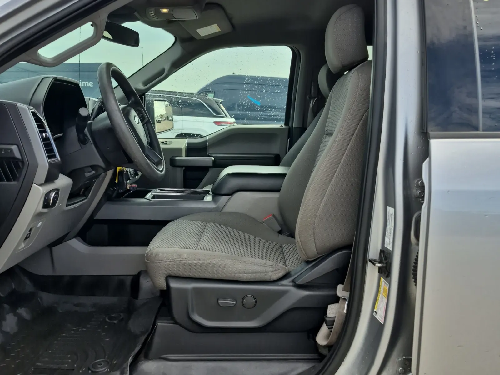 Front Interior Photo