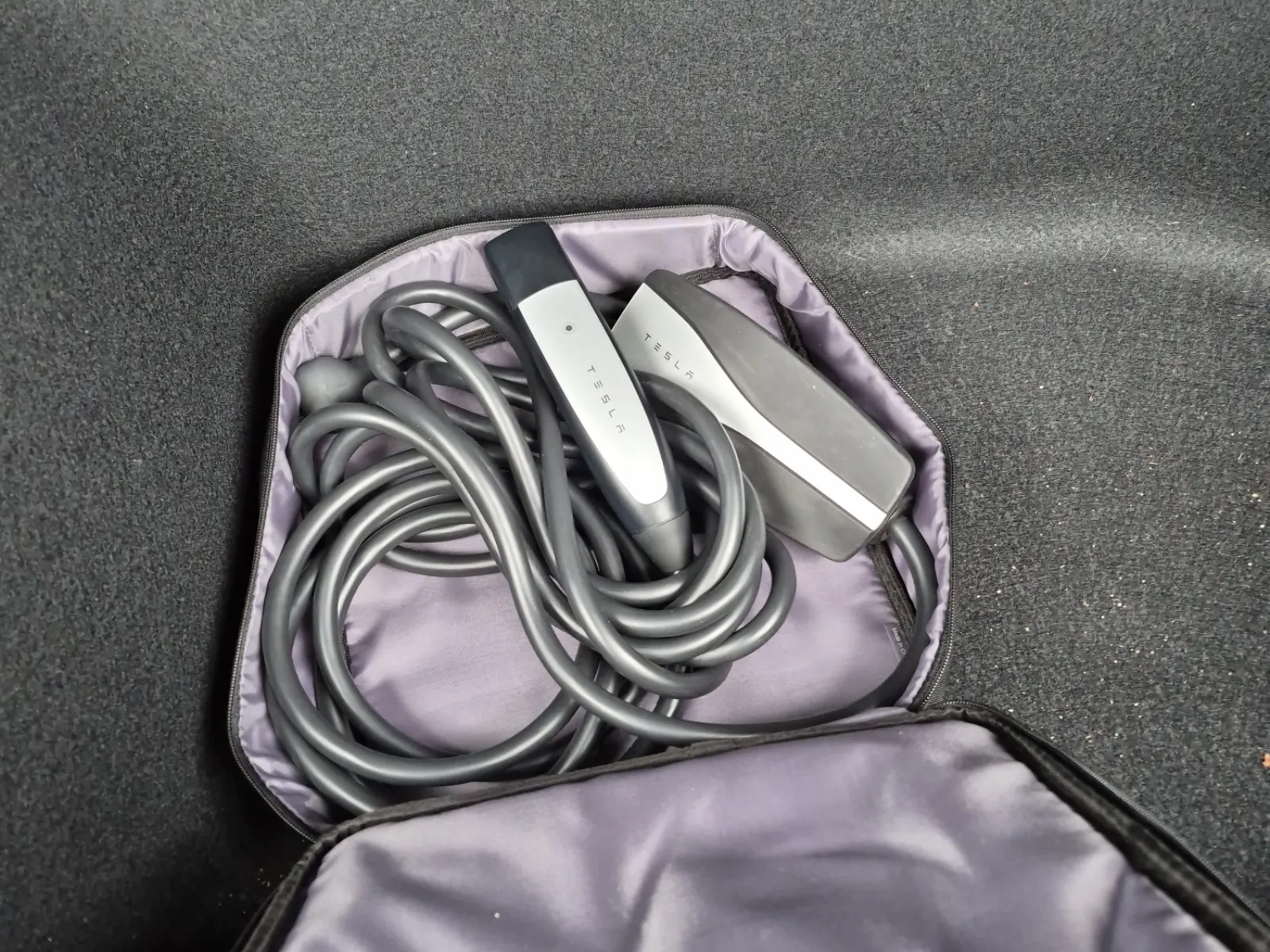 Charging Cable Photo